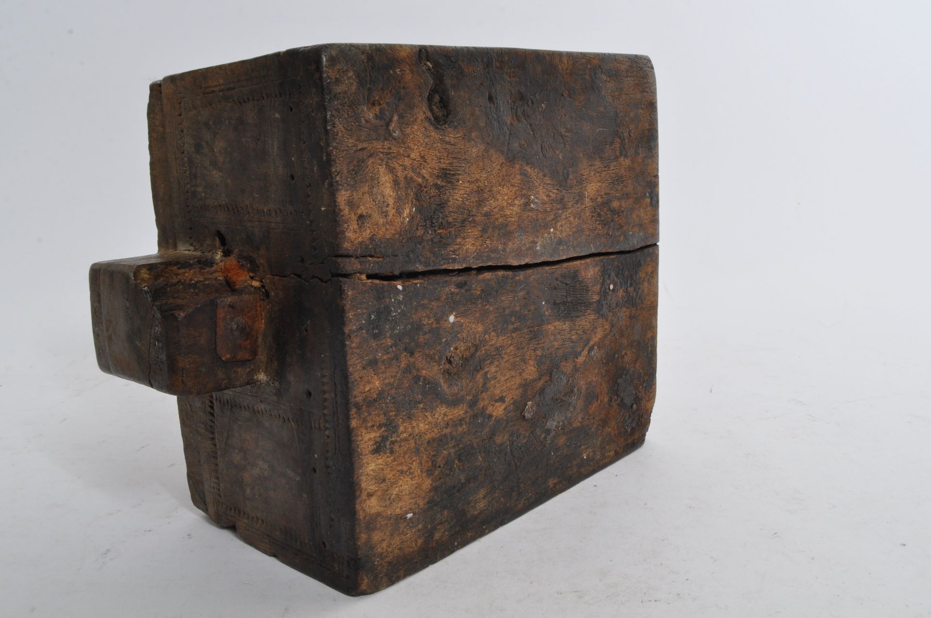 19TH CENTURY INDIAN WOODEN SPICE BOX - Bild 6 aus 6