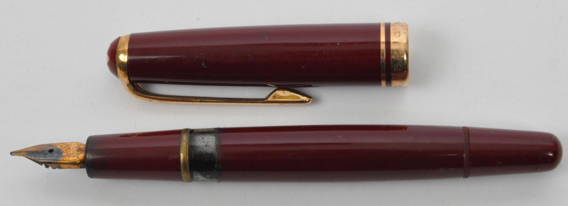 MONT BLANC - OXBLOOD RED FOUNTAIN PEN - 14CT GOLD NIB - Bild 2 aus 5