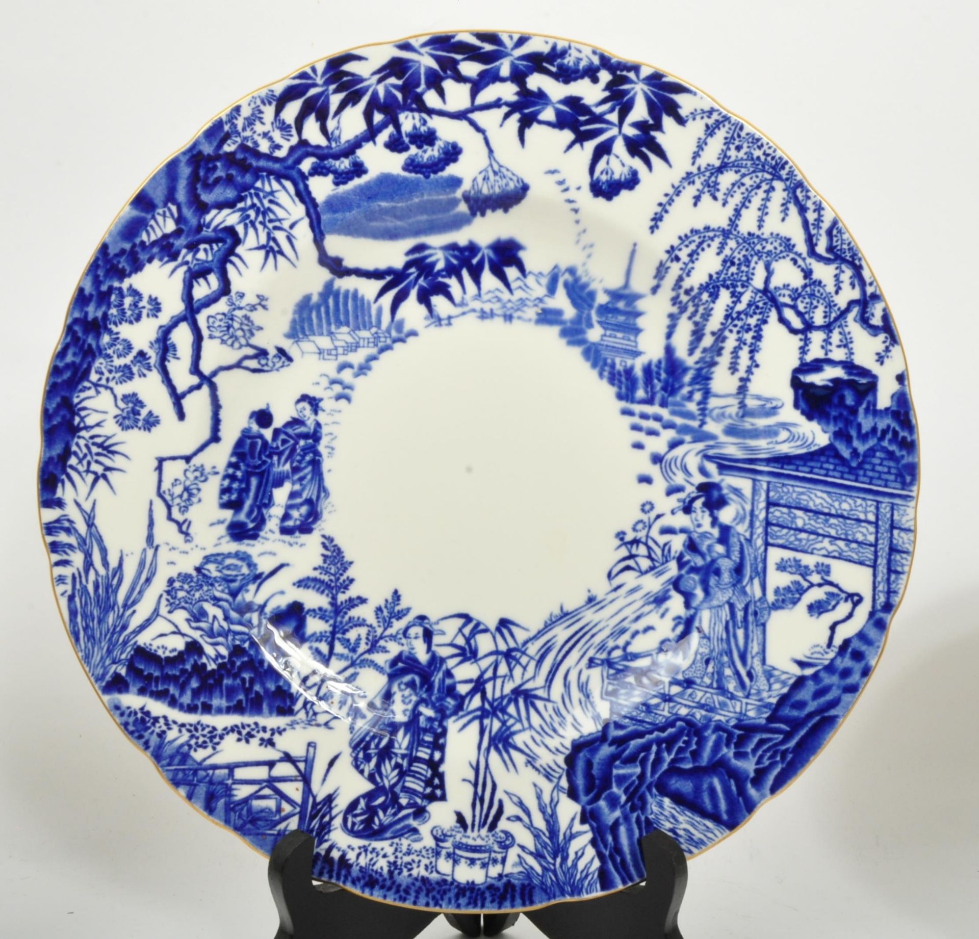 ROYAL CROWN DERBY - COLLECTION OF CHINA DISPLAY PLATES - Image 4 of 9