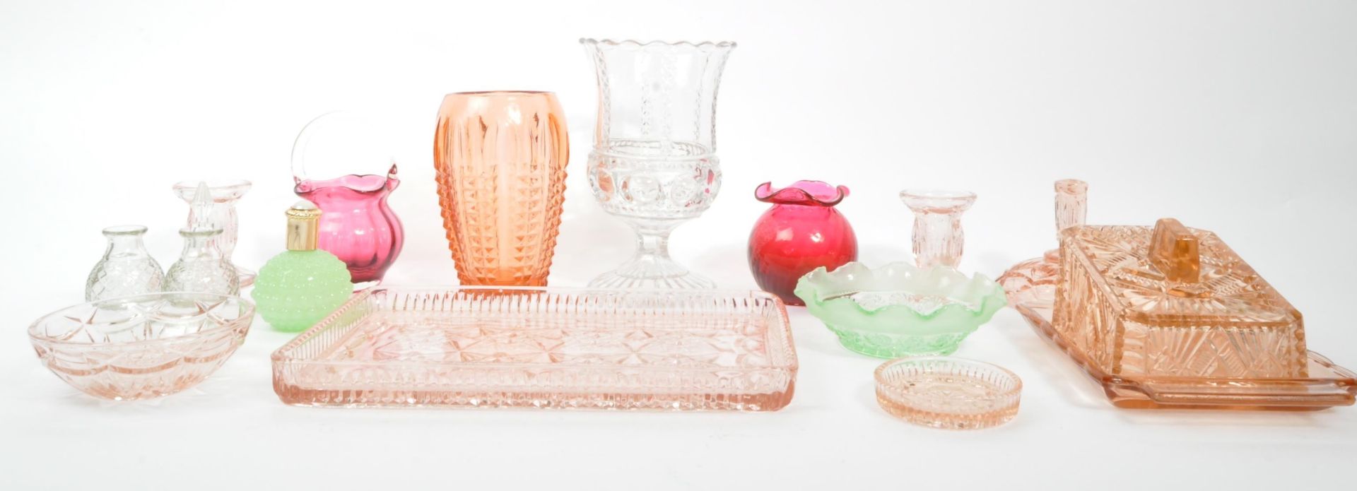 LARGE COLLECTION OF VINTAGE 1930S & 1940S GLASS - Image 2 of 8