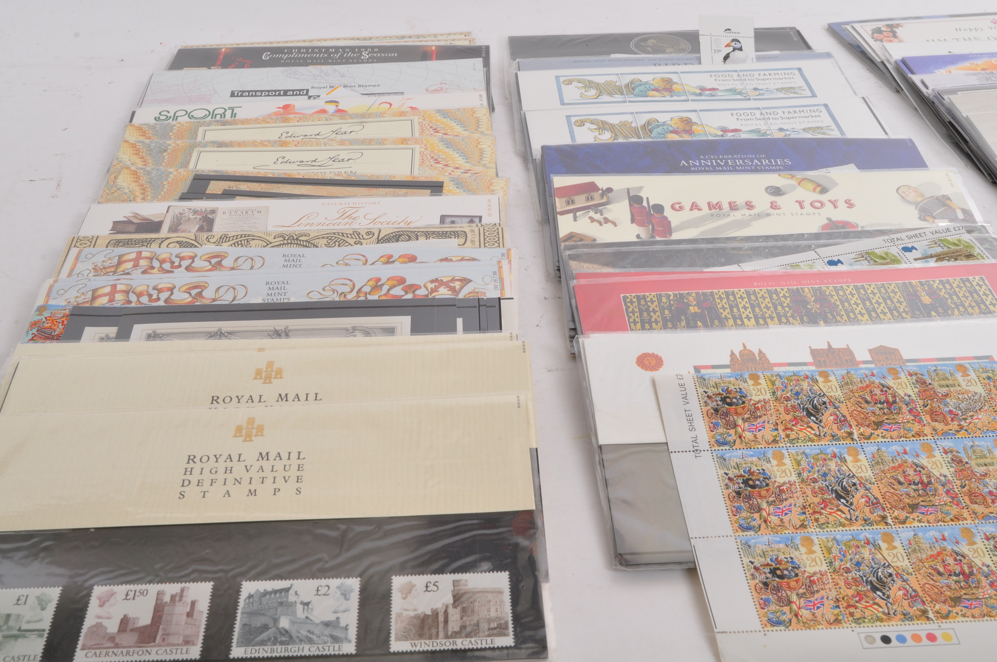 LARGE COLLECTION OF UK COMMEMORATIVE PRESENTATION PACKS - Image 3 of 12