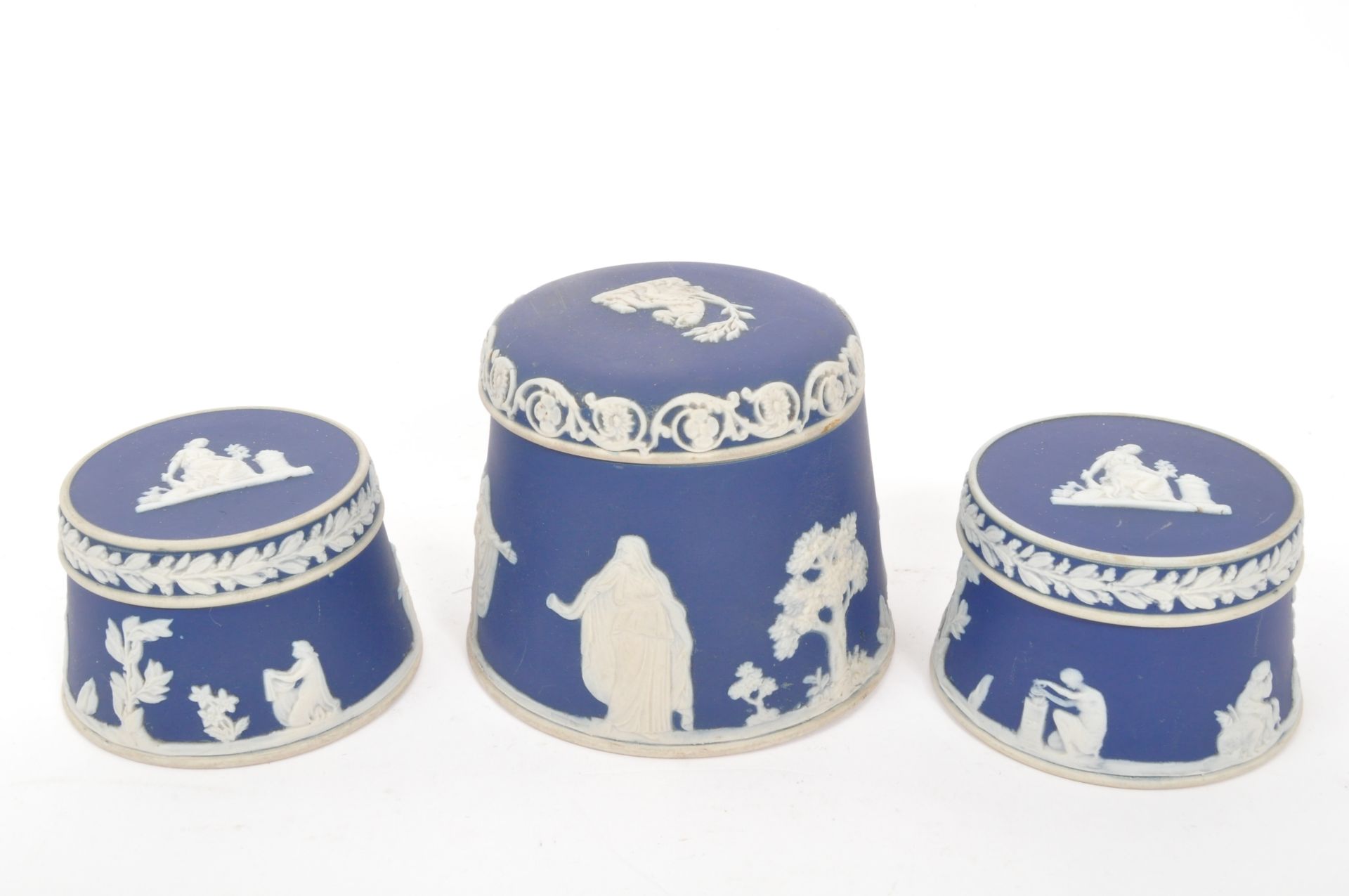 COLLECTION OF VINTAGE ADAMS WEDGWOOD JASPERWARE - Bild 5 aus 5