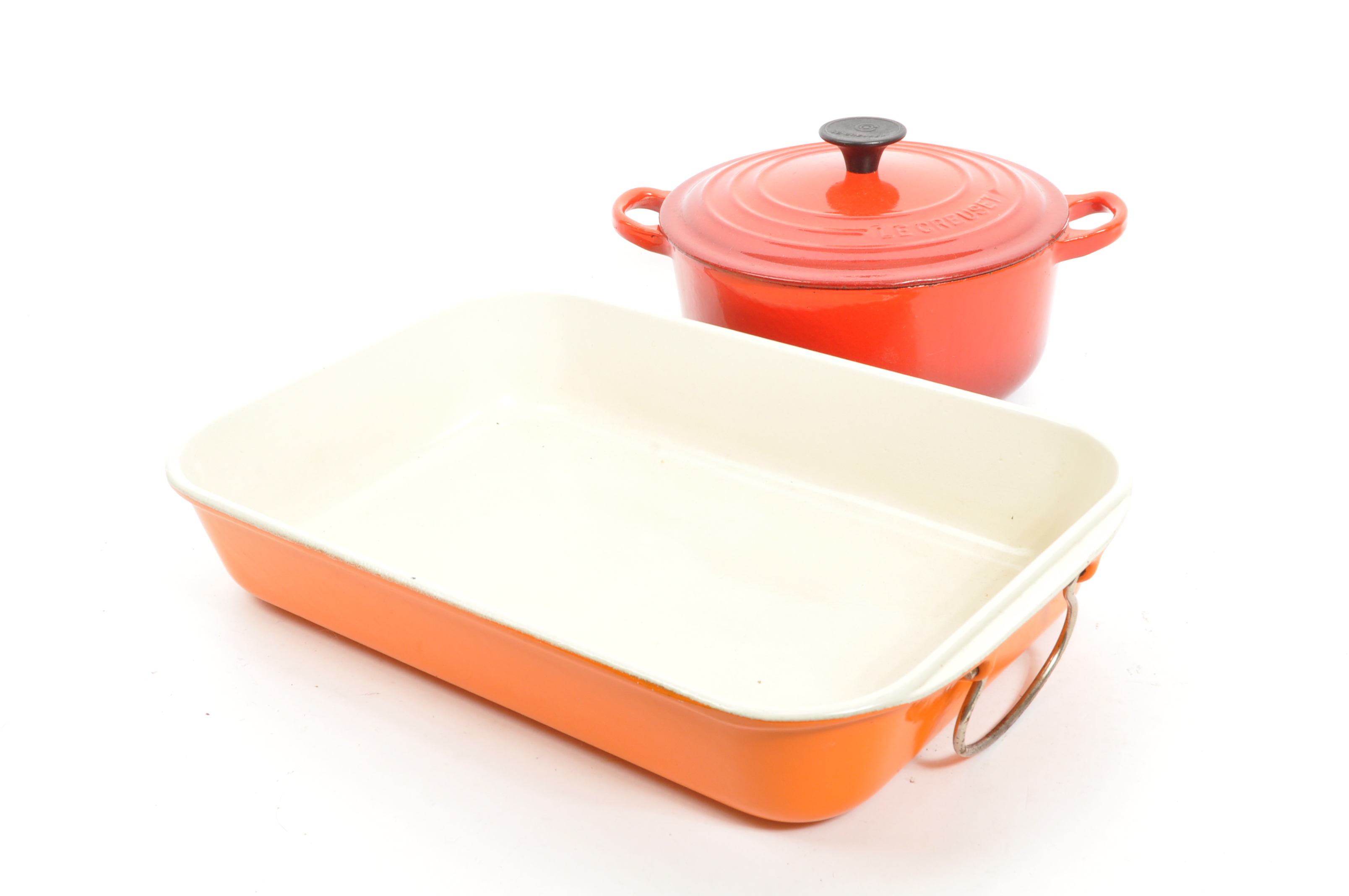 LARGE LE CREUSET OVEN DISH & CASSEROLE DISH - CERISE