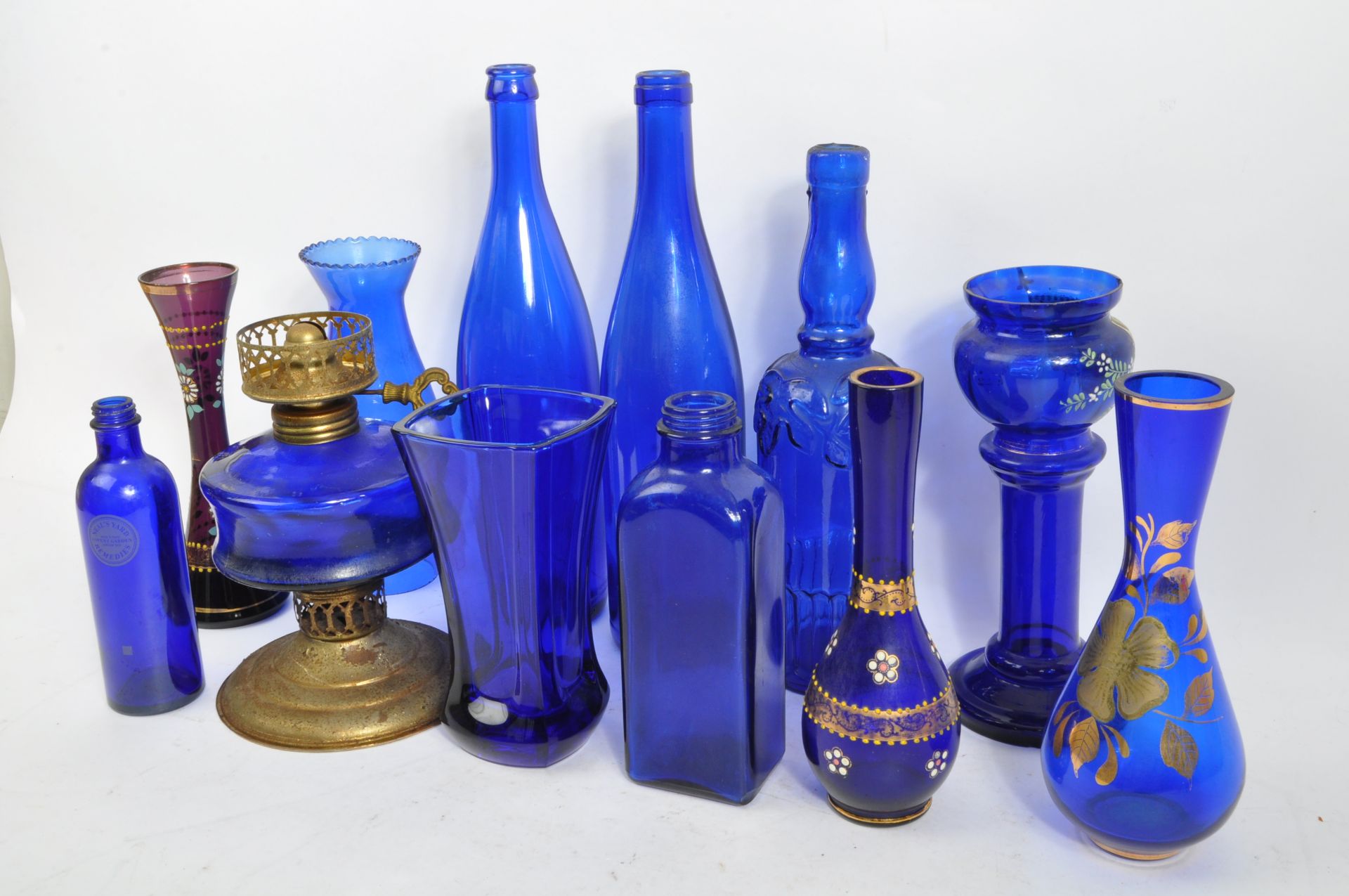 COLLECTION OF VINTAGE 20TH BLUE GLASS & LATER - Image 2 of 7