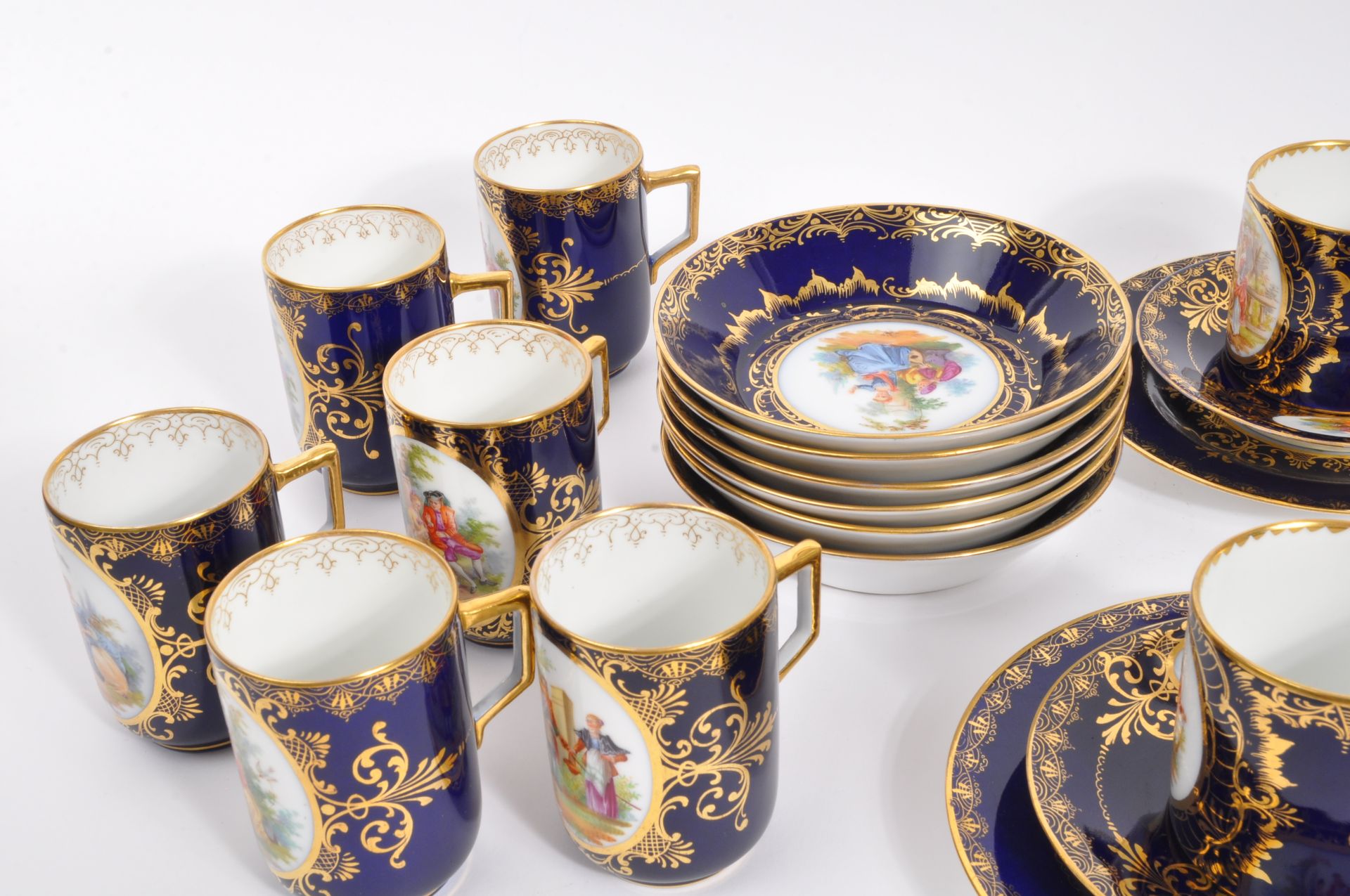 19TH CENTURY PORCELAIN ROYAL VIENNA AUSTRIAN TEA SERVICE - Image 3 of 9