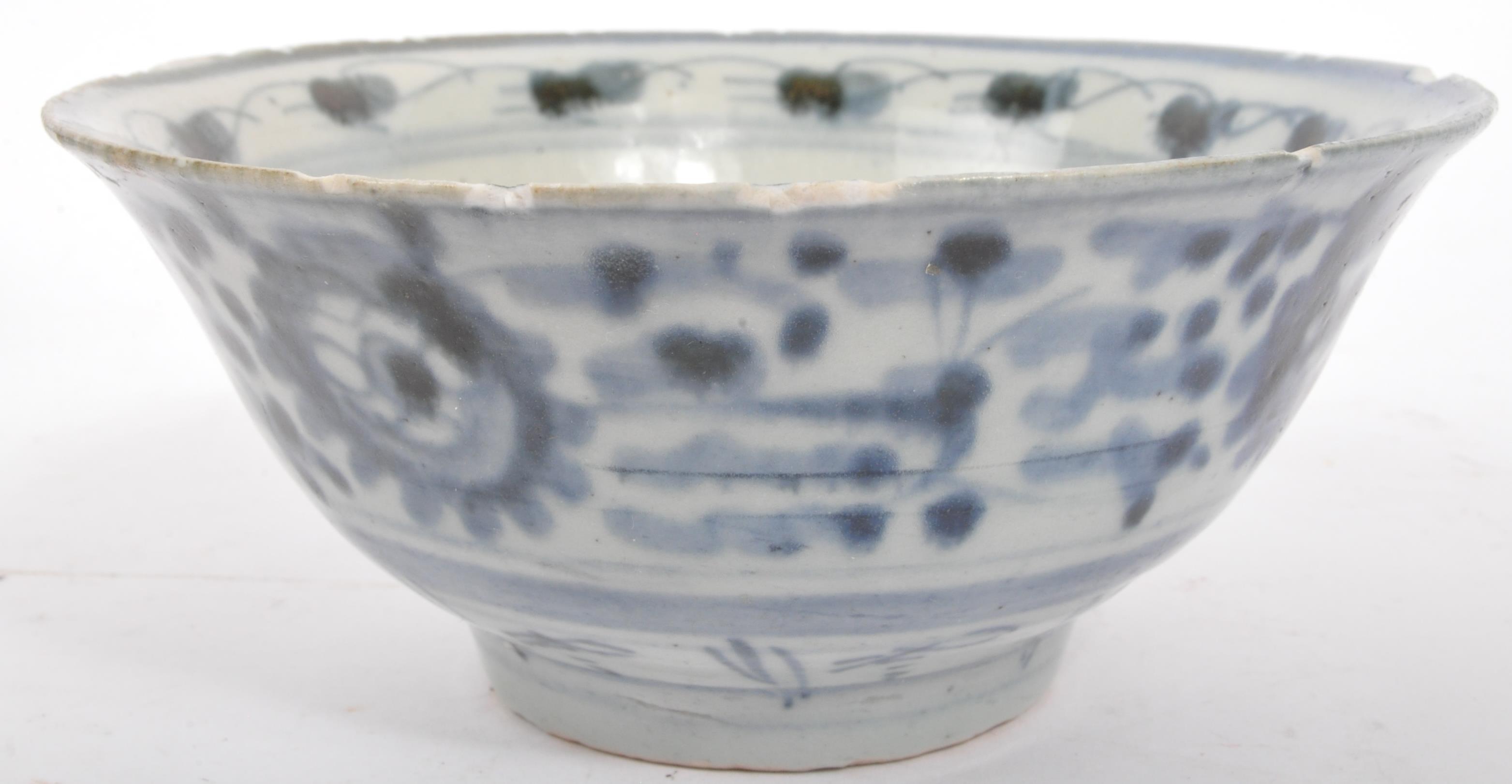 COLLECTION OF 19TH CENTURY & LATER CHINESE BOWLS - Image 5 of 5