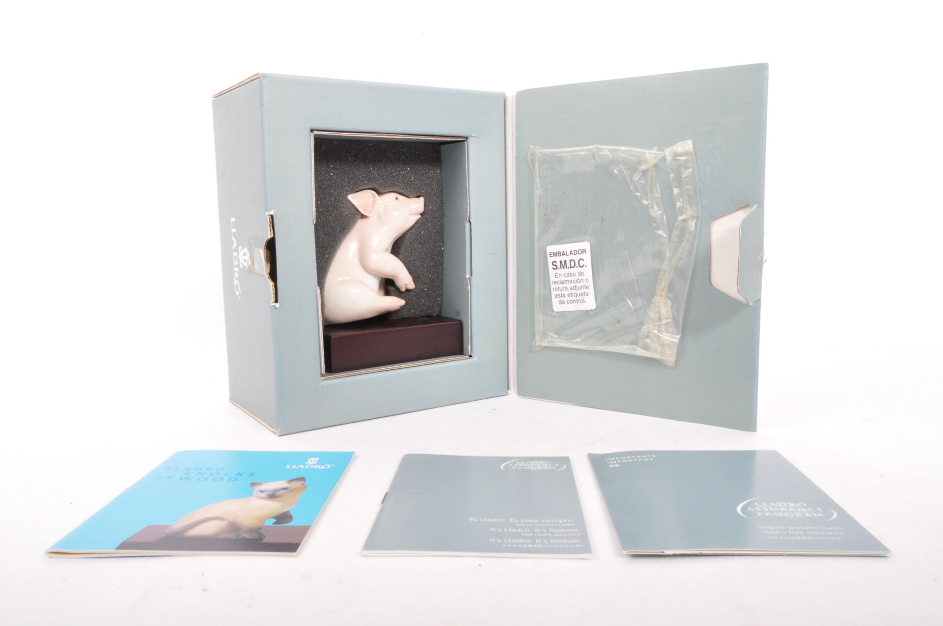 LLADRO SPANISH PORCELAIN FIGURE WITH ORIGINAL BOX - Image 4 of 5