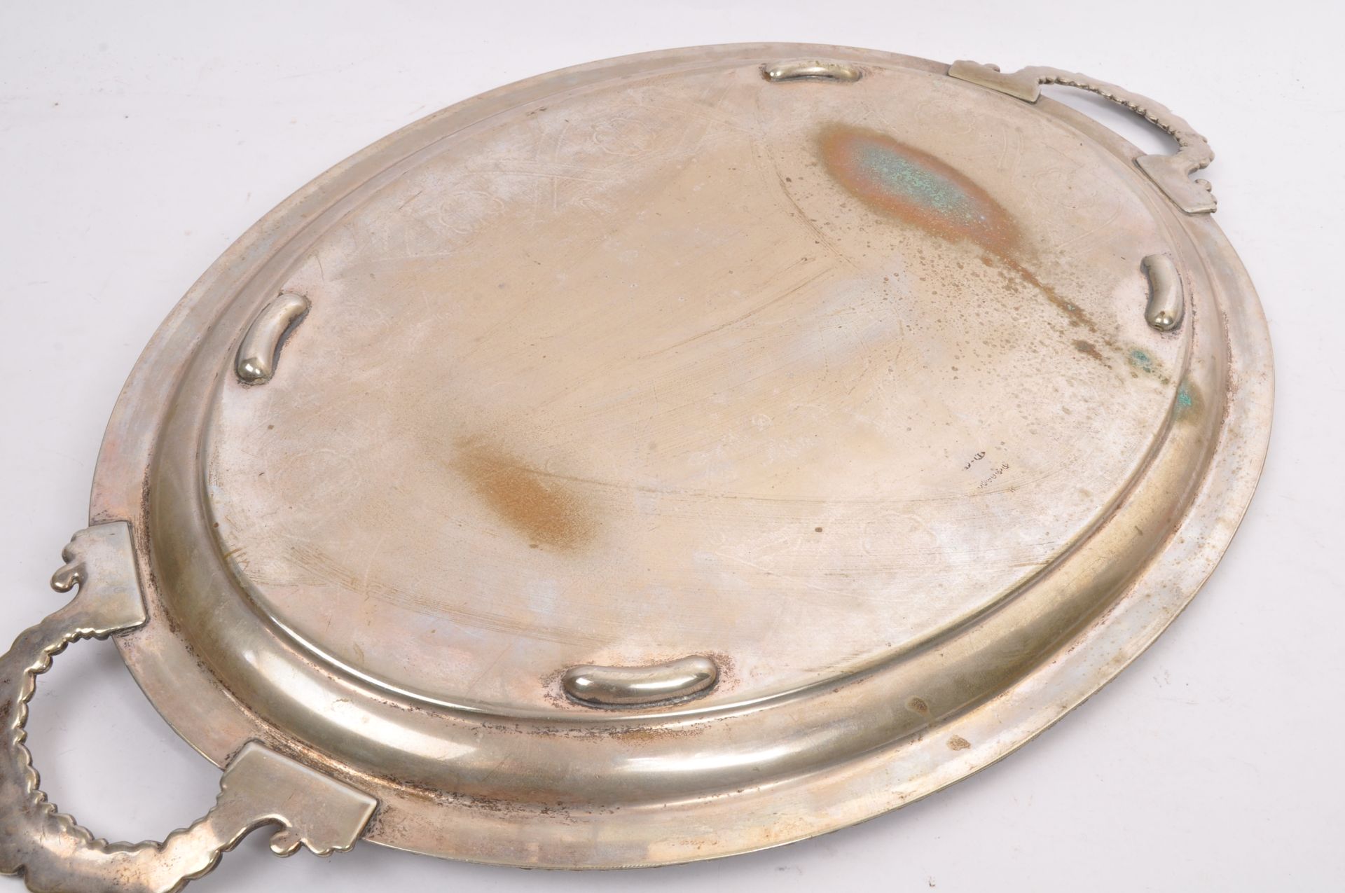 TWO LARGE VINTAGE SILVER PLATED SERVING ITEMS - Image 5 of 6