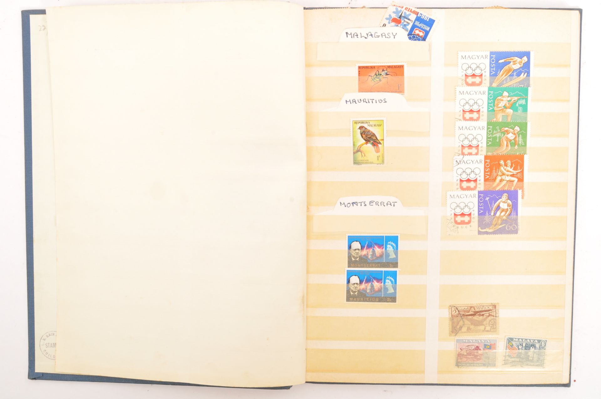 A collection of stamps being well presented in three blue albums. Stamps to include Great Britain, - Bild 4 aus 9