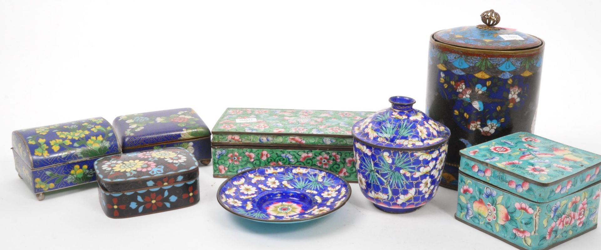 EARLY 20TH CENTURY CHINESE CLOISONNE WARES - Image 2 of 5