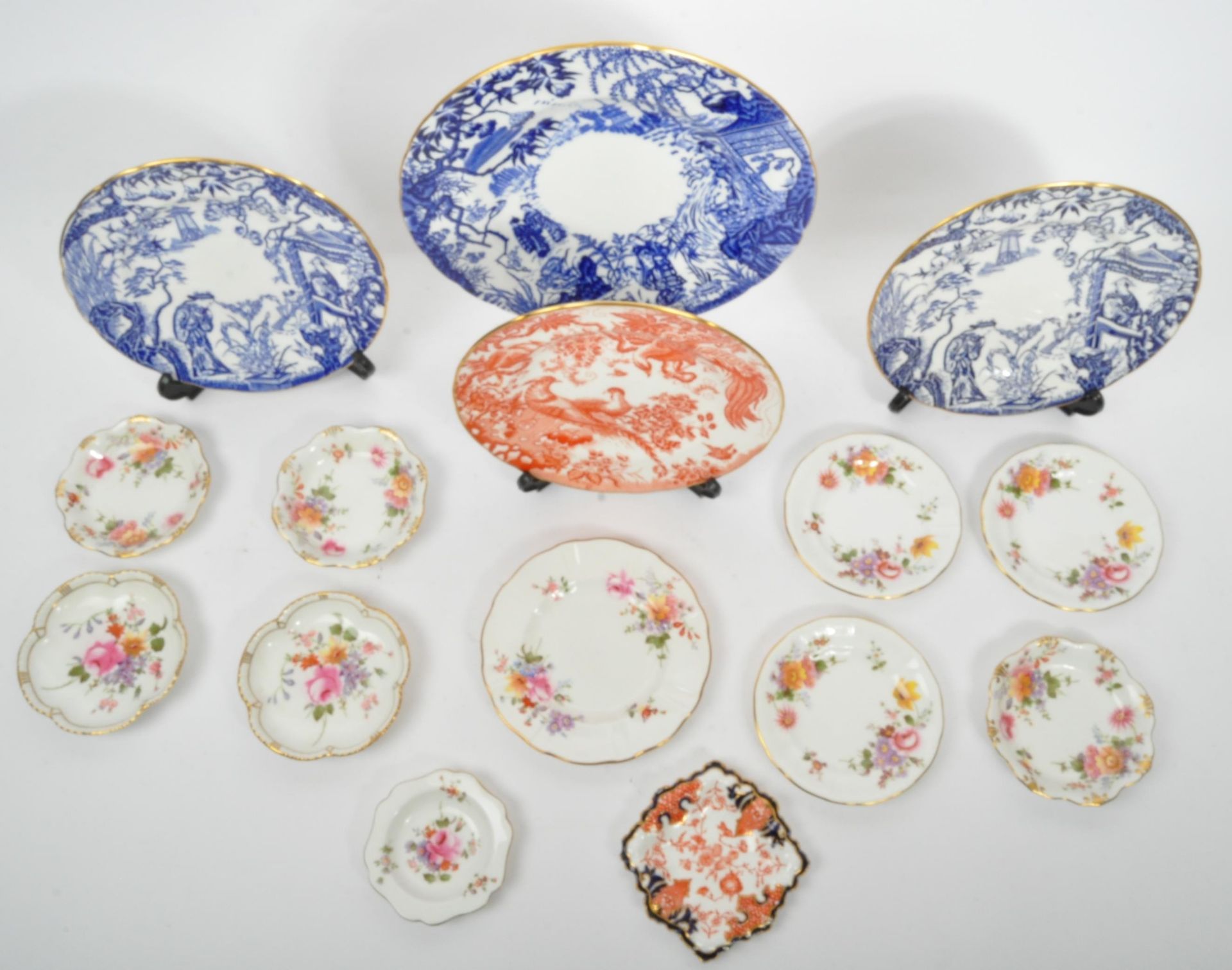 ROYAL CROWN DERBY - COLLECTION OF CHINA DISPLAY PLATES - Image 2 of 9