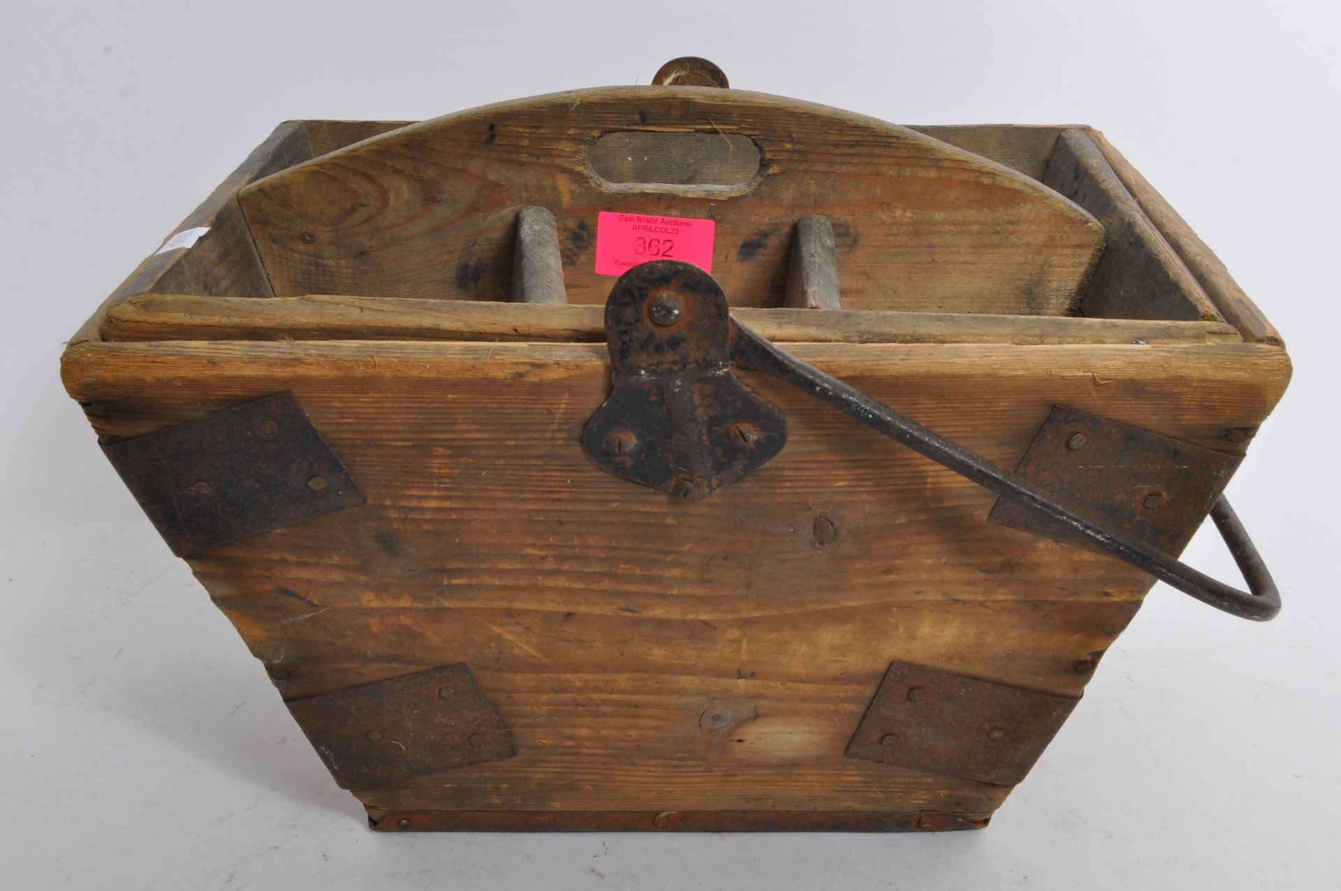 19TH CENTURY WOODEN GRAIN BUCKET TRUG - Bild 5 aus 7