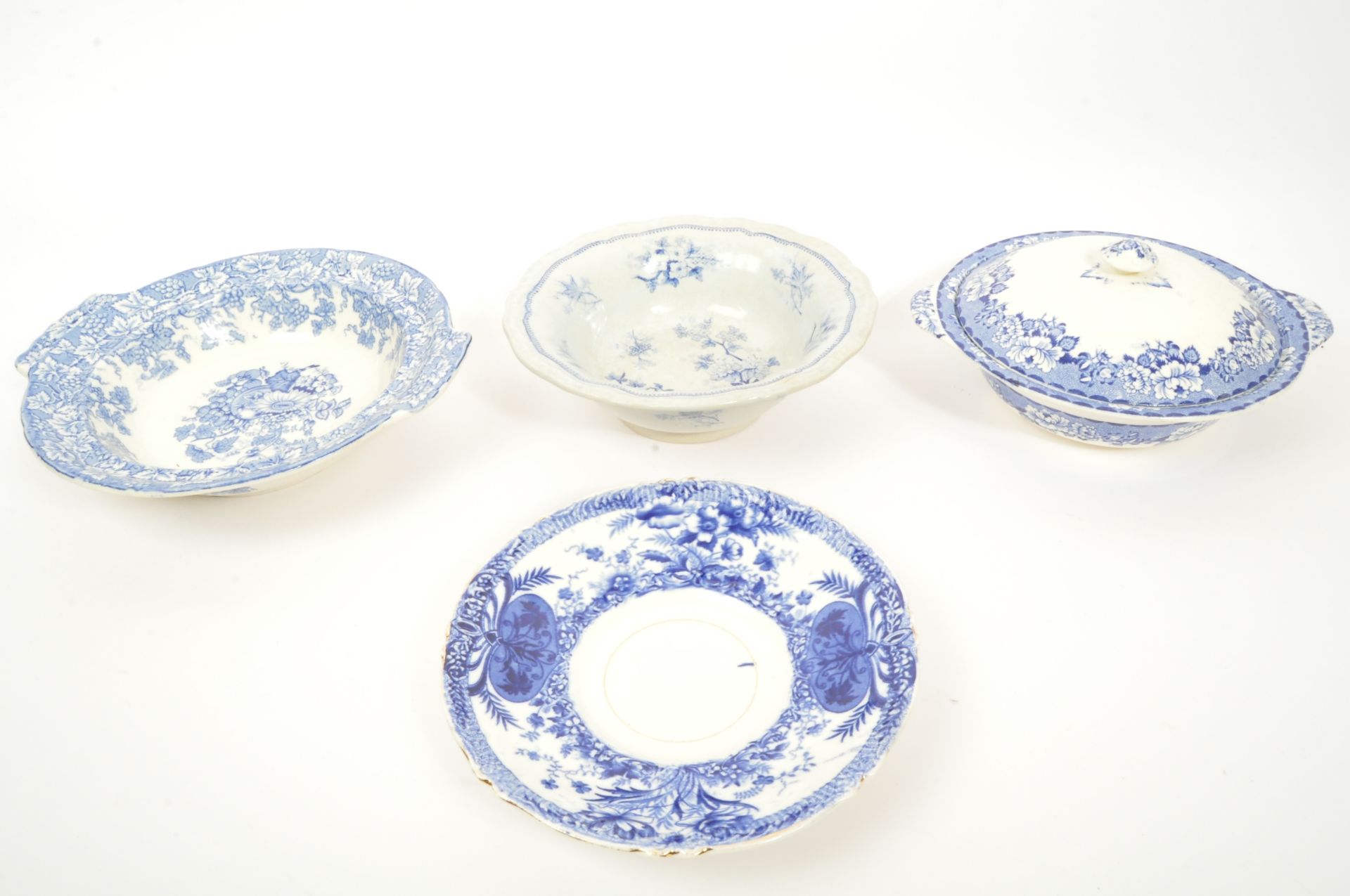 COLLECTION OF 19TH CENTURY BLUE & WHITE CHINA - Bild 7 aus 9