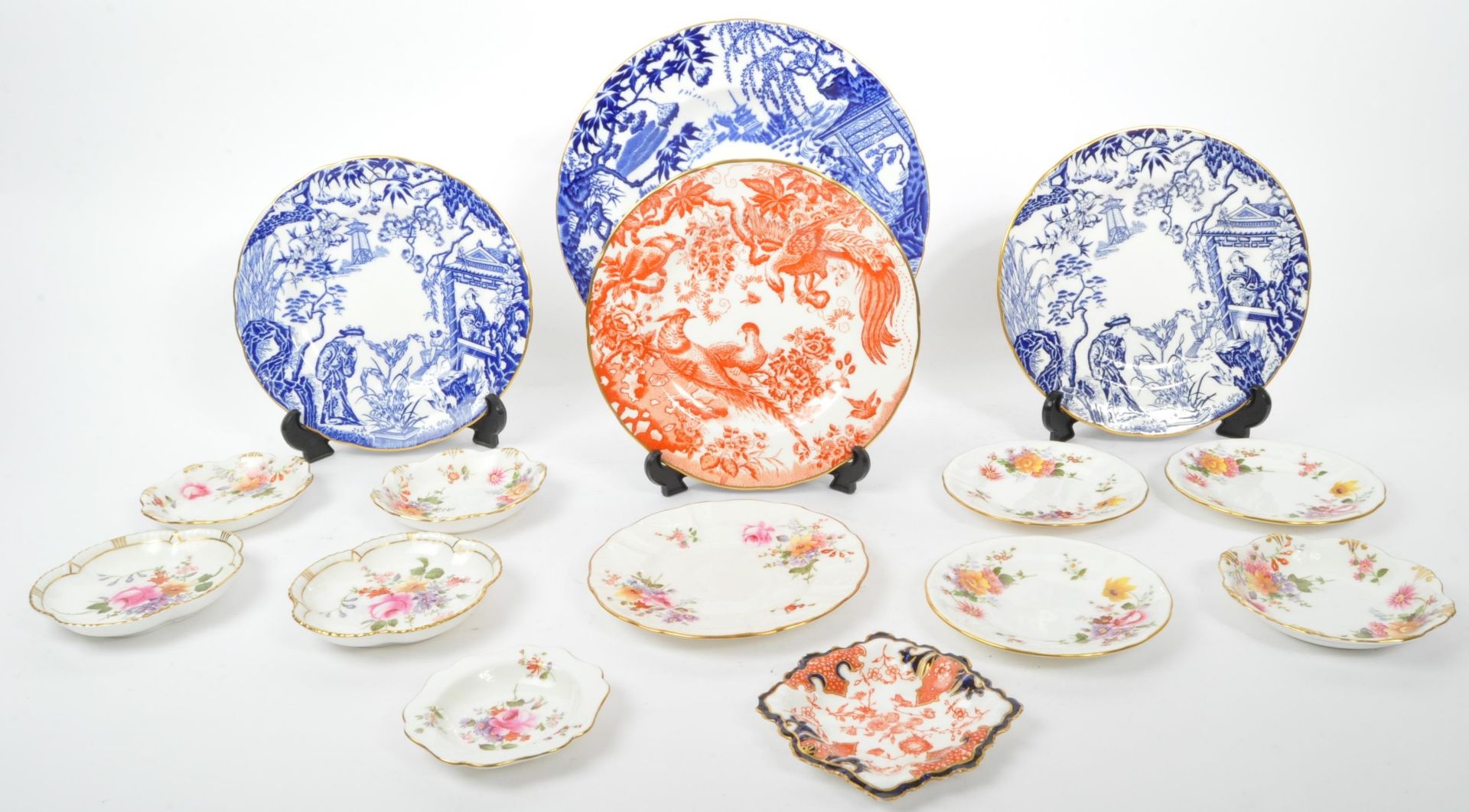 ROYAL CROWN DERBY - COLLECTION OF CHINA DISPLAY PLATES