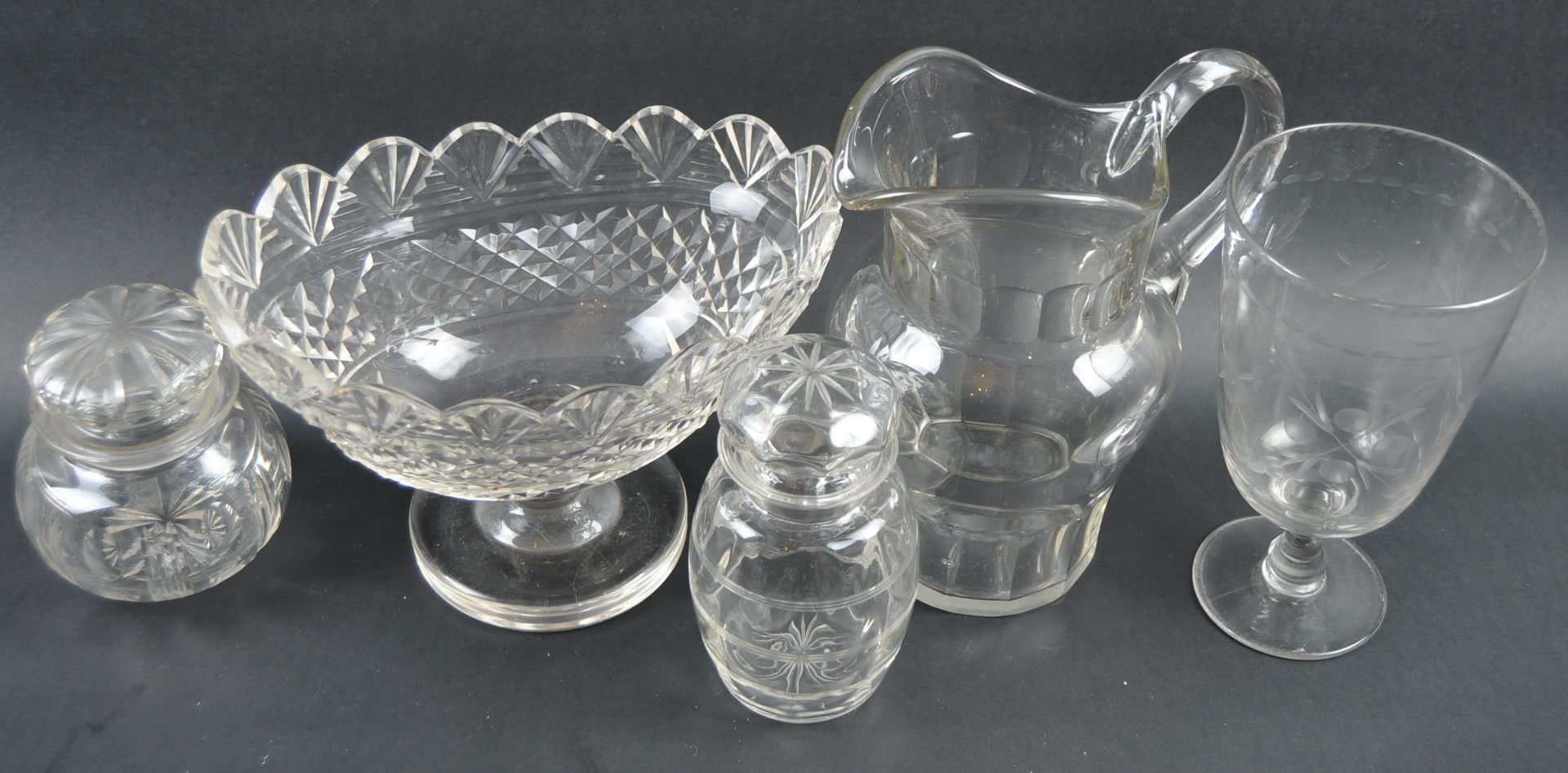 COLLECTION OF 19TH CENTURY CUT GLASSWARE - Bild 2 aus 8