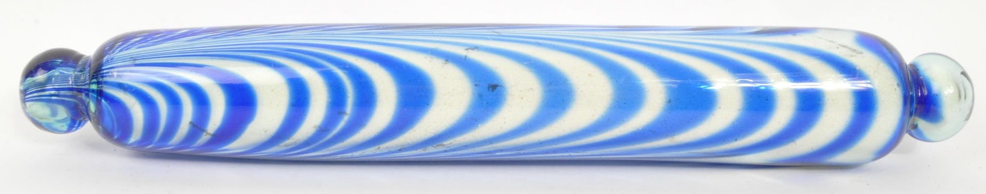 19TH CENTURY VICTORIAN NAILSEA GLASS ROLLING PIN