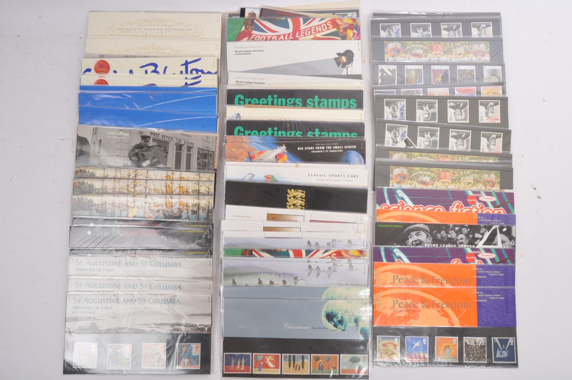 LARGE COLLECTION OF UK PRESENTATION PACK & 1ST CLASS STAMPS
