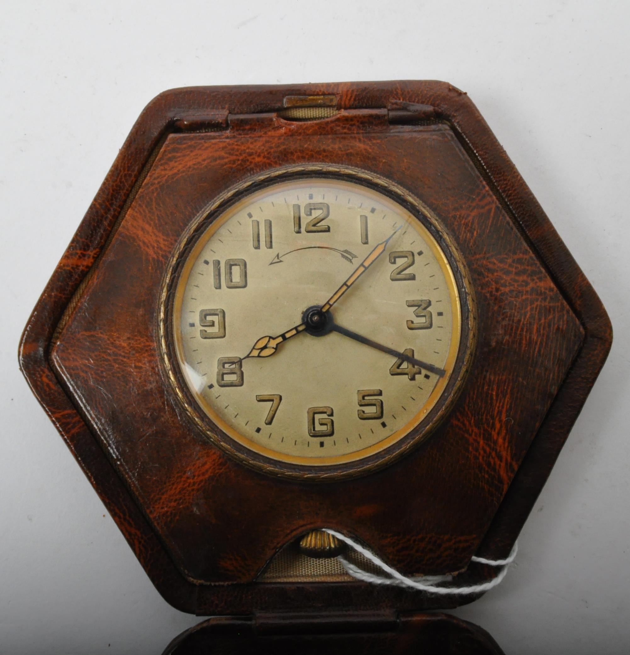 ART DECO CIRCA 1930S TRAVEL LEATHER CASED CLOCK - Image 2 of 5