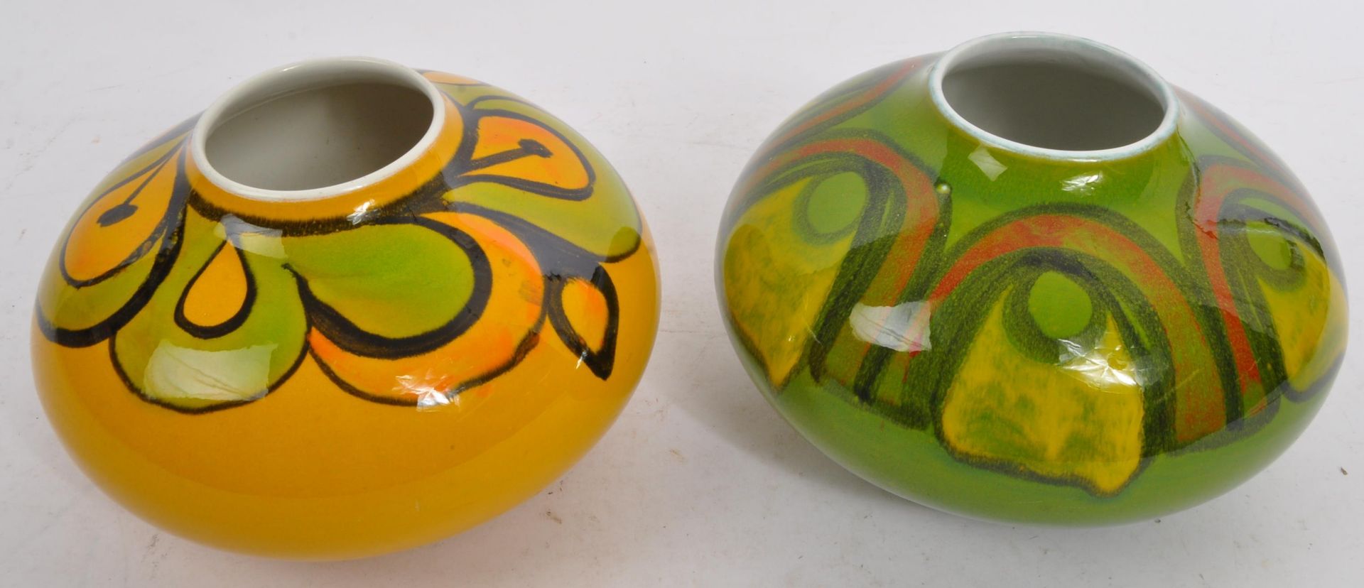 TWO VINTAGE POOLE POTTERY DELPHIS ONION CERAMIC VASES - Image 2 of 6