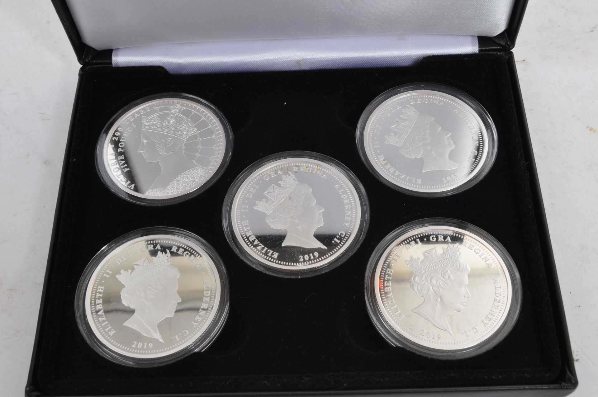 TWO JUBILEE MINT 2019 ANNIVERSARY SILVER PROOF COIN SETS - Image 4 of 7