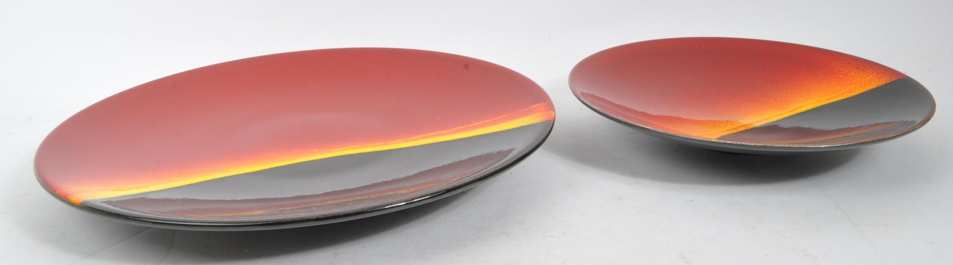 TWO VINTAGE POOLE POTTERY ECLIPSE COLLECTION CERAMIC PLATES - Image 2 of 5