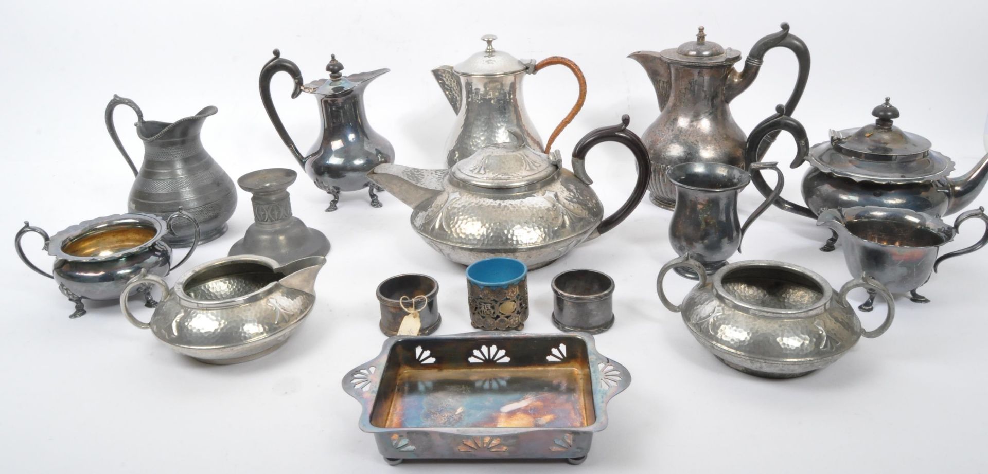 AN ASSORTMENT OF 19TH CENTURY & LATER SILVER PLATE ITEMS