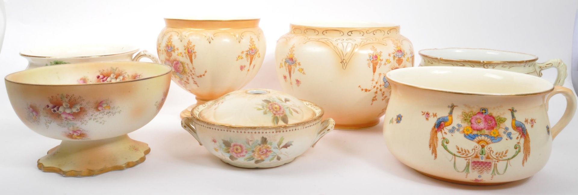 COLLECTION OF EARLY 20TH CENTURY IVORY BLUSH BONE CHINA