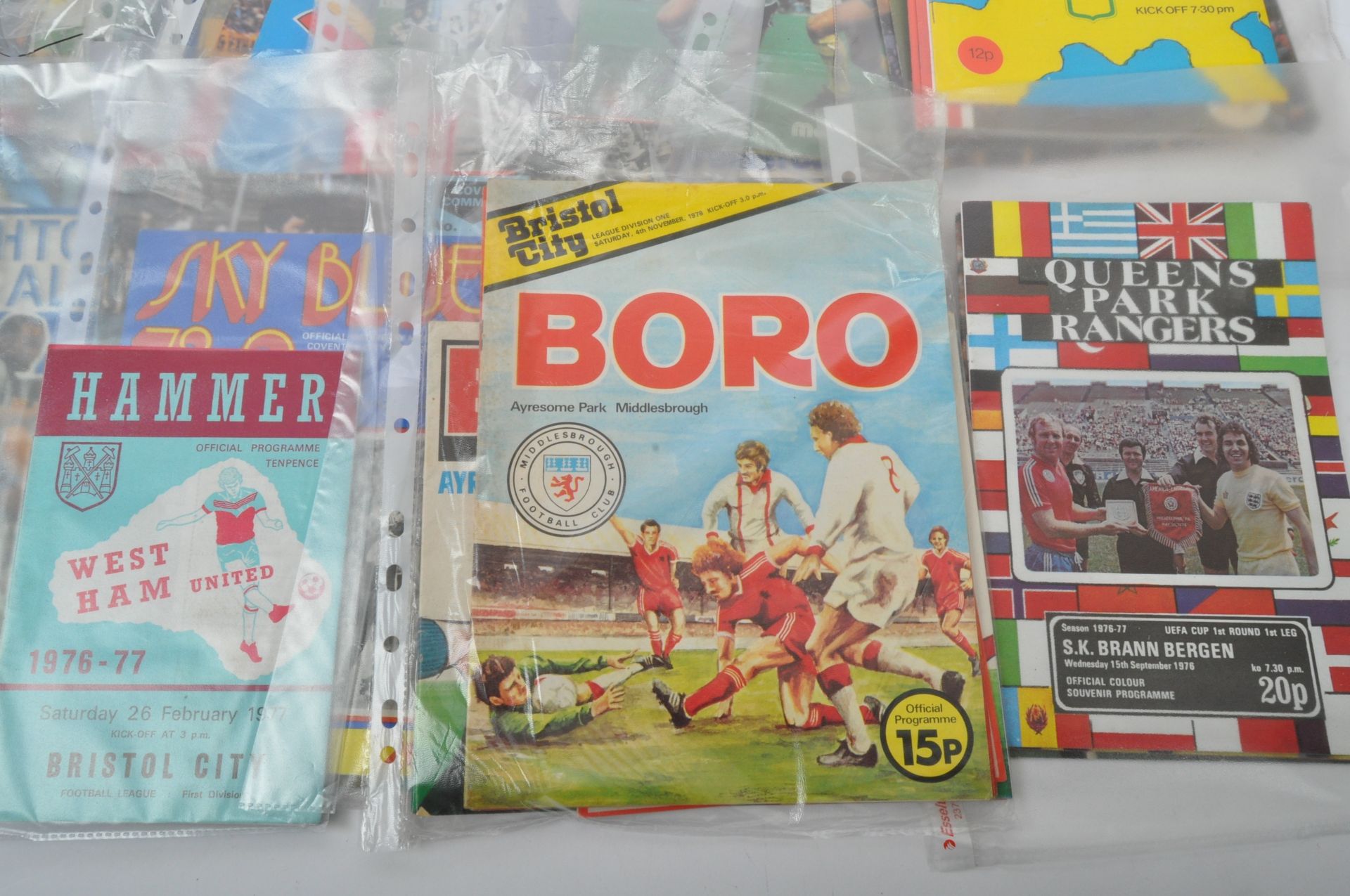 COLLECTION OF VINTAGE CIRCA 1970S FOOTBALL PROGRAMMES - Image 3 of 6