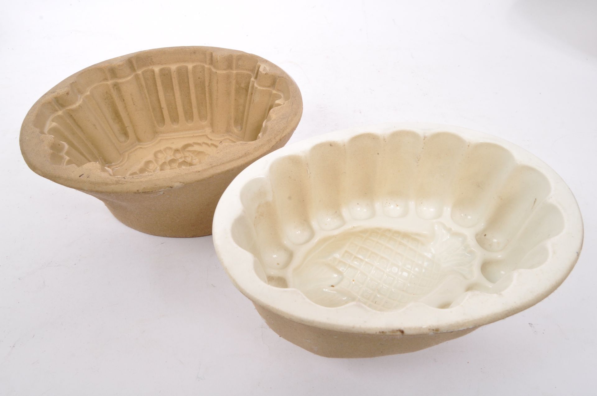 COLLECTION OF 19TH CENTURY CERAMIC JELLY MOULDS - Image 5 of 6