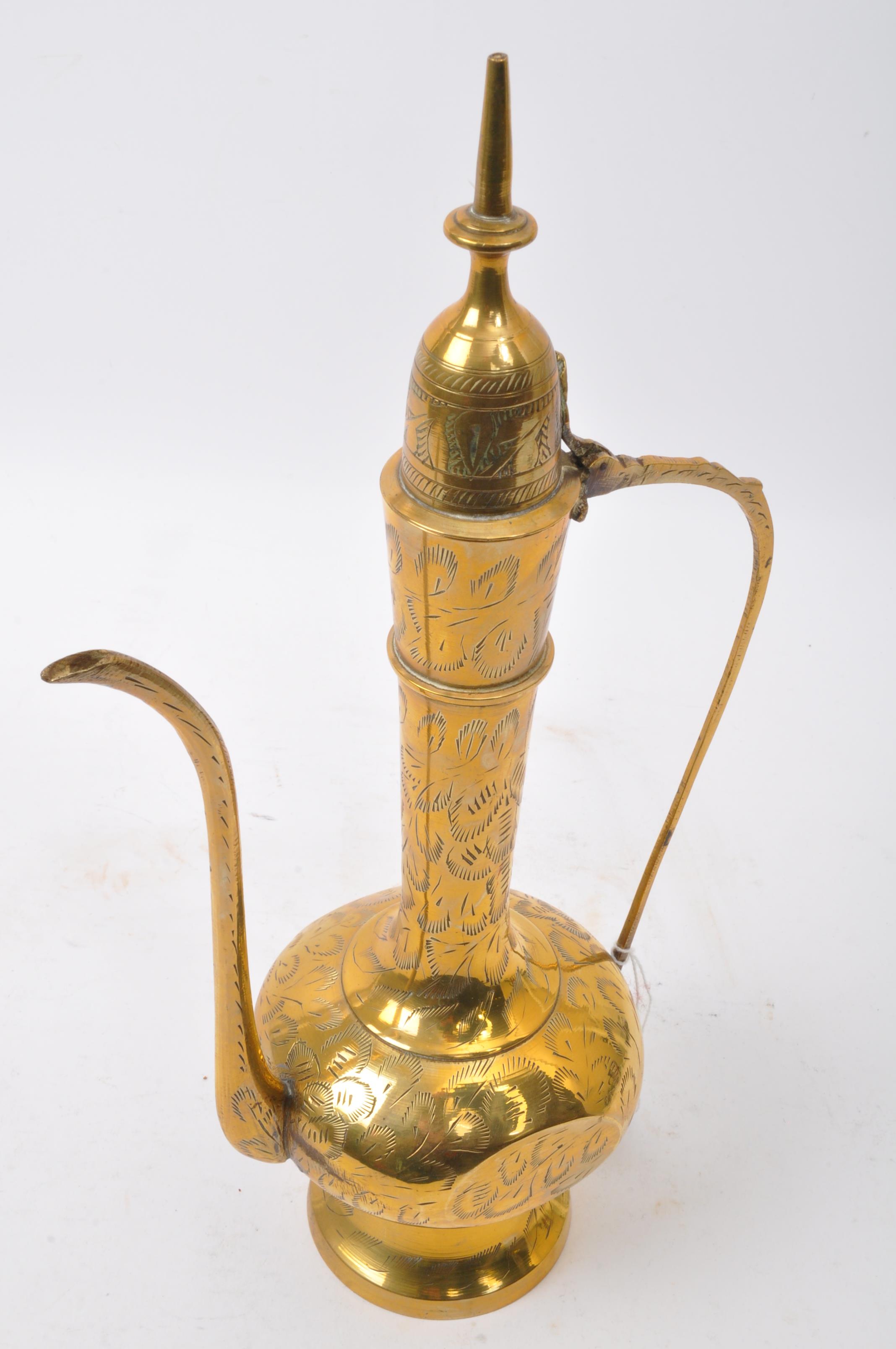 EARLY 20TH CENTURY INDIAN BRASS EWER POT - Image 2 of 5