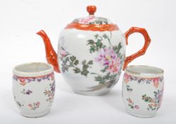 1920S CHINESE HAND PAINTED PORCELAIN TEA POT T/W CUPS