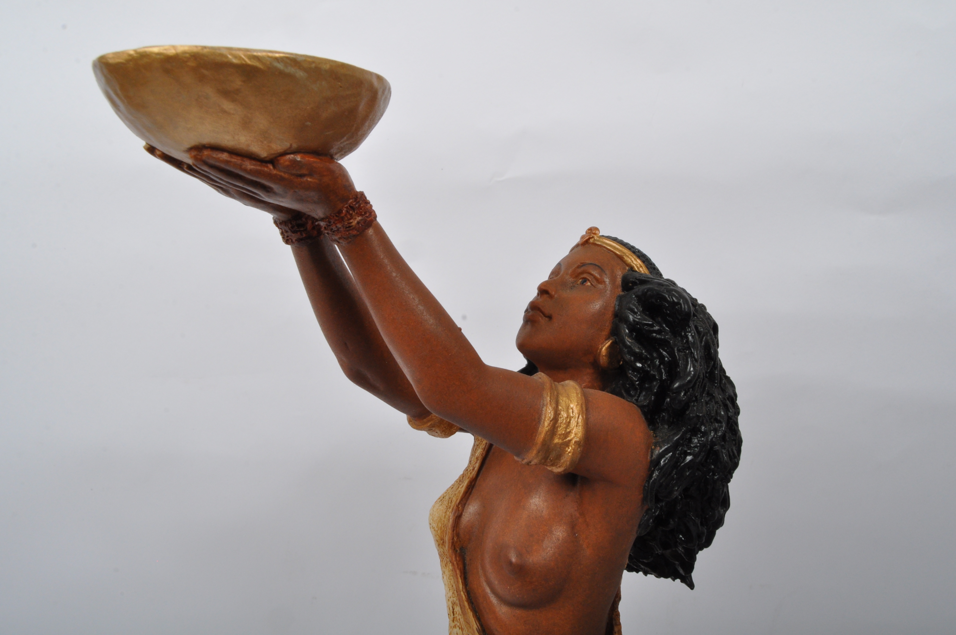 NOS COUNTRY ARTISTS 'PRIESTESS OF THE RAINS' LARGE SCULPTURE - Image 3 of 6