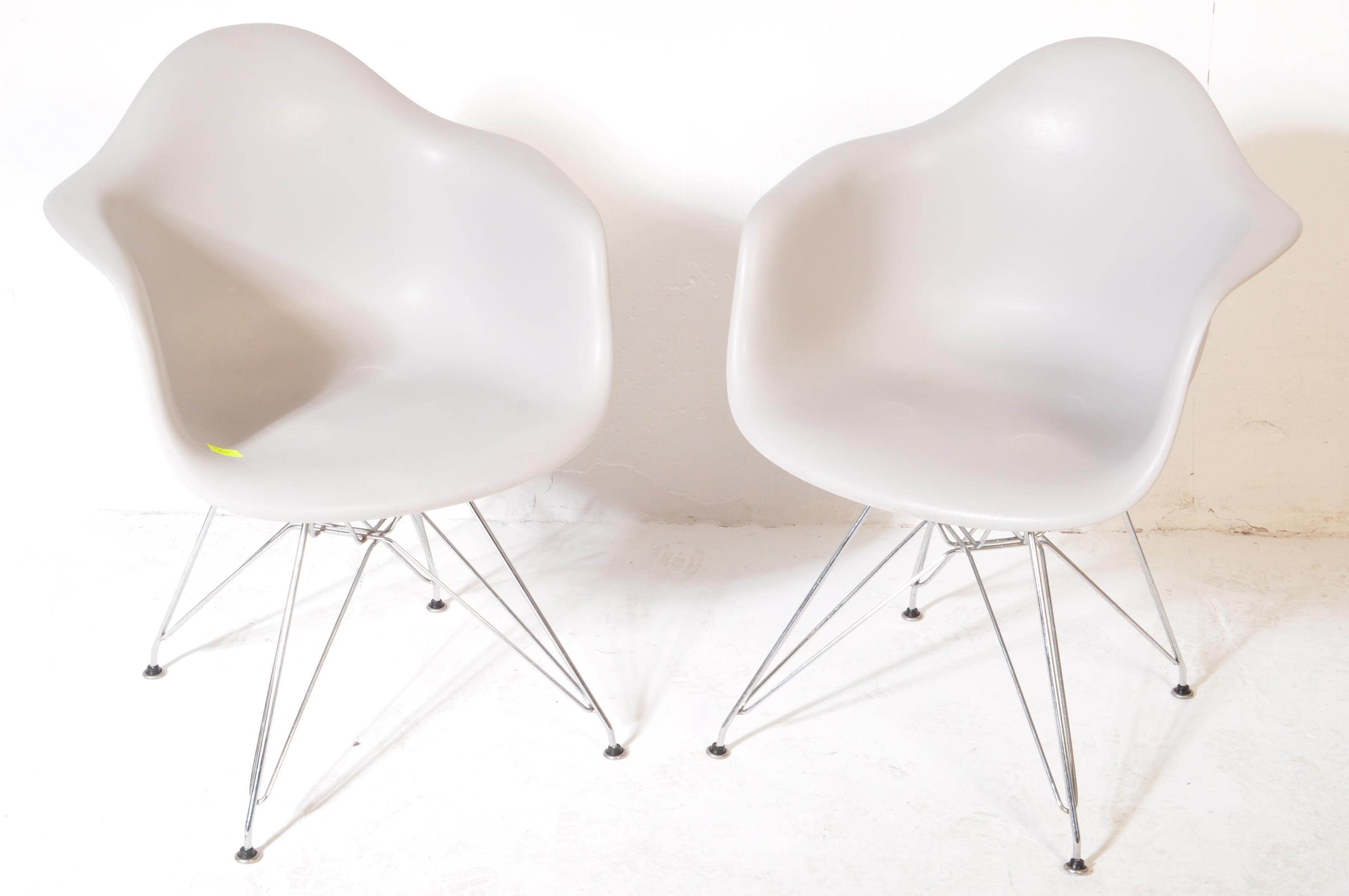 CHARLES & RAY EAMES - VITRA - PAIR OF PLASTIC OFFICE CHAIRS - Image 2 of 3