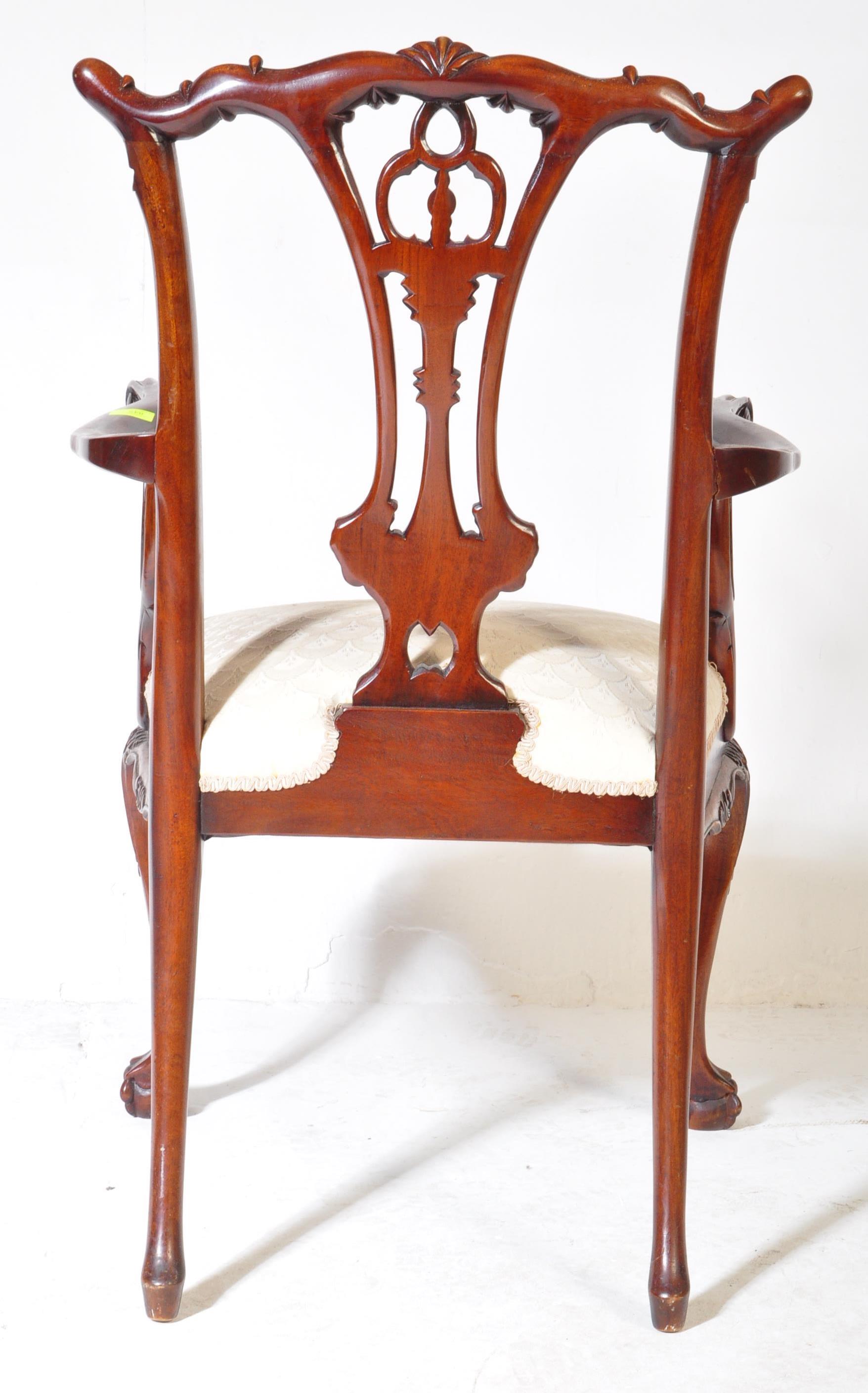 EARLY 20TH CENTURY MAHOGANY CHIPPENDALE STYLE DESK CHAIR - Image 4 of 5