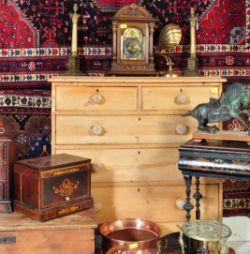 Online Antiques & Collectables - Furniture & Decorative Interiors