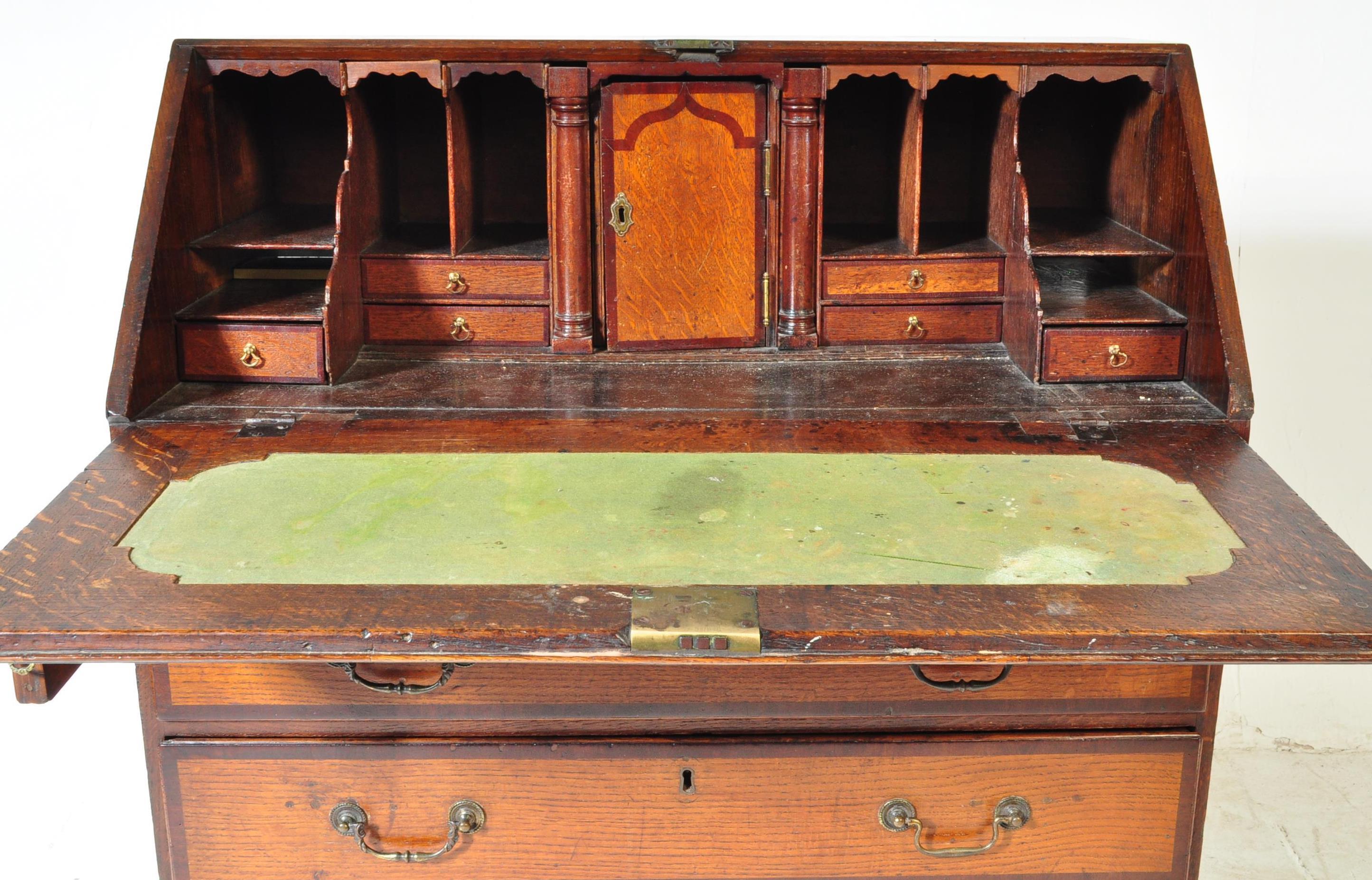 18TH CENTURY GEORGE III OAK WRITING BUREAU DESK - Image 4 of 6