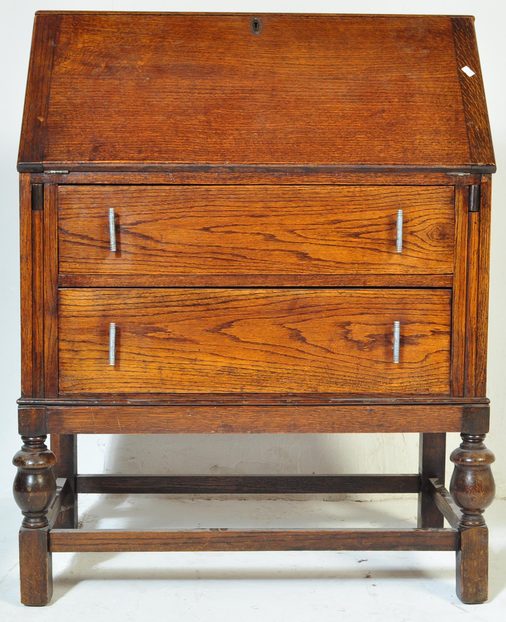 EARLY 20TH CENTURY ARTS & CRAFTS OAK BUREAU - Image 3 of 5