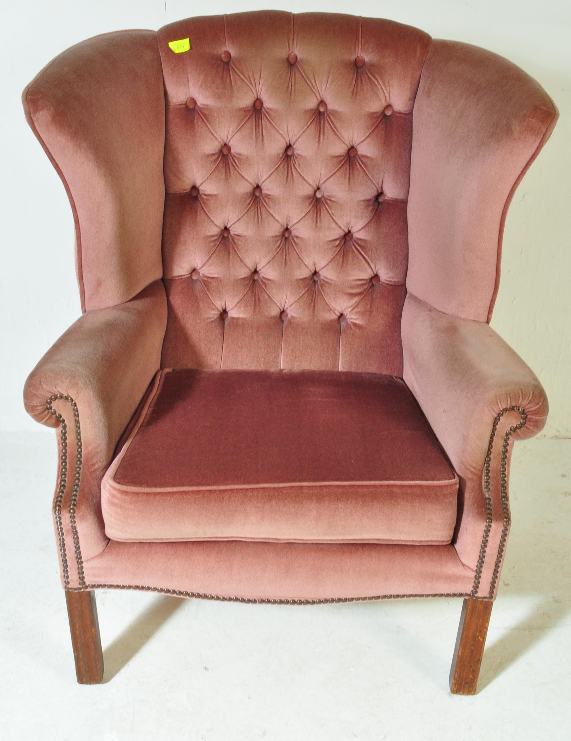 VINTAGE MID 20TH CENTURY PINK UPHOLSTERED WINGBACK ARMCHAIR - Image 4 of 5