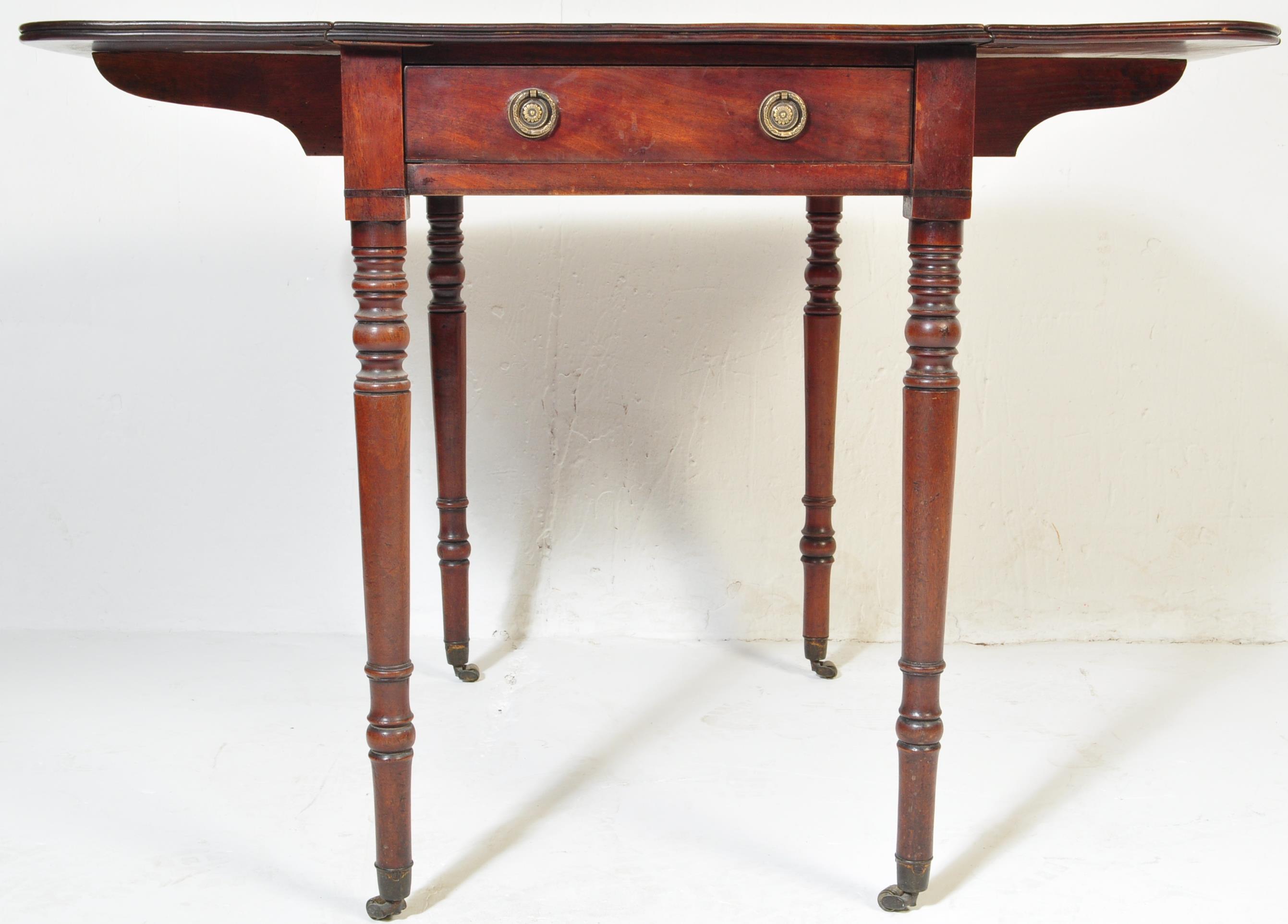 VICTORIAN 19TH CENTURY MAHOGANY PEMBROKE TABLE - Image 5 of 5