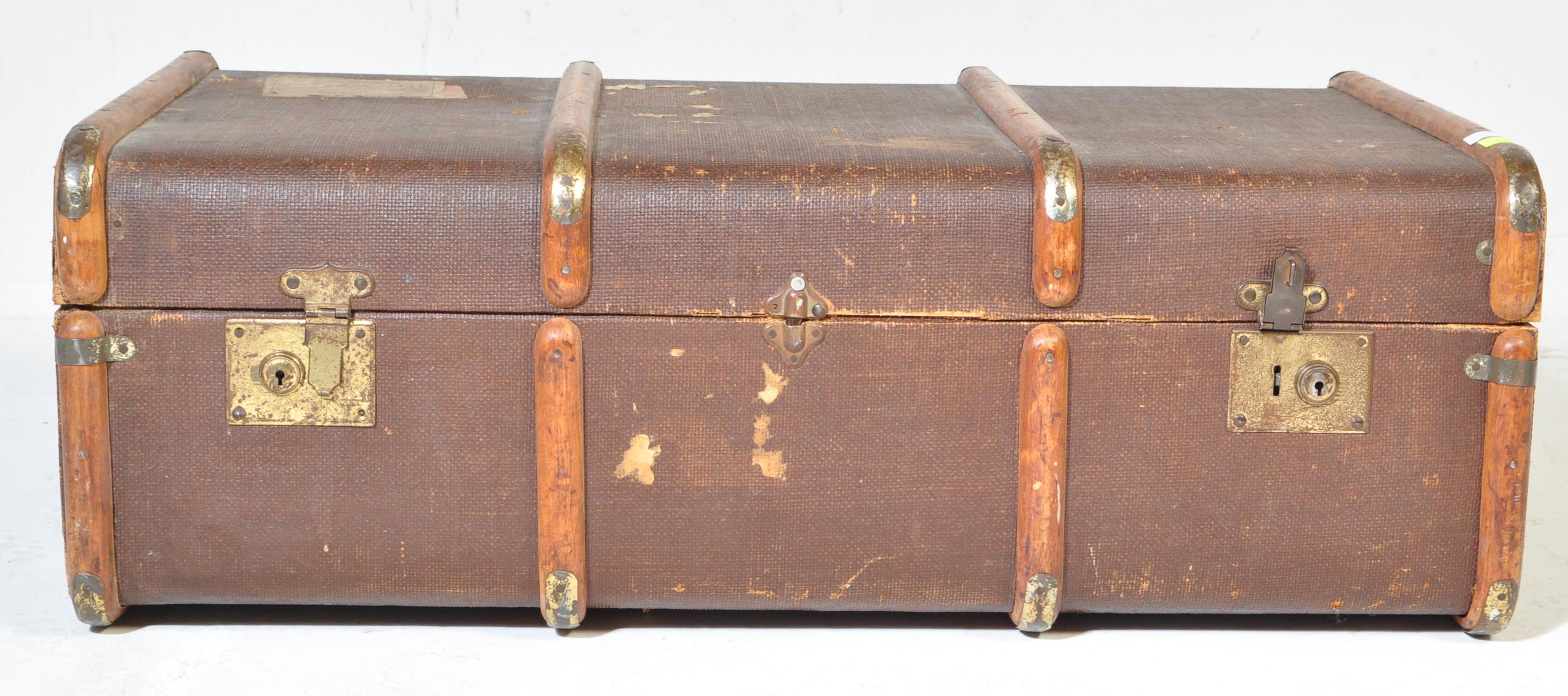 VINTAGE EARLY 20TH CENTURY RAILWAY TRAVEL SUITCASE - Image 3 of 6