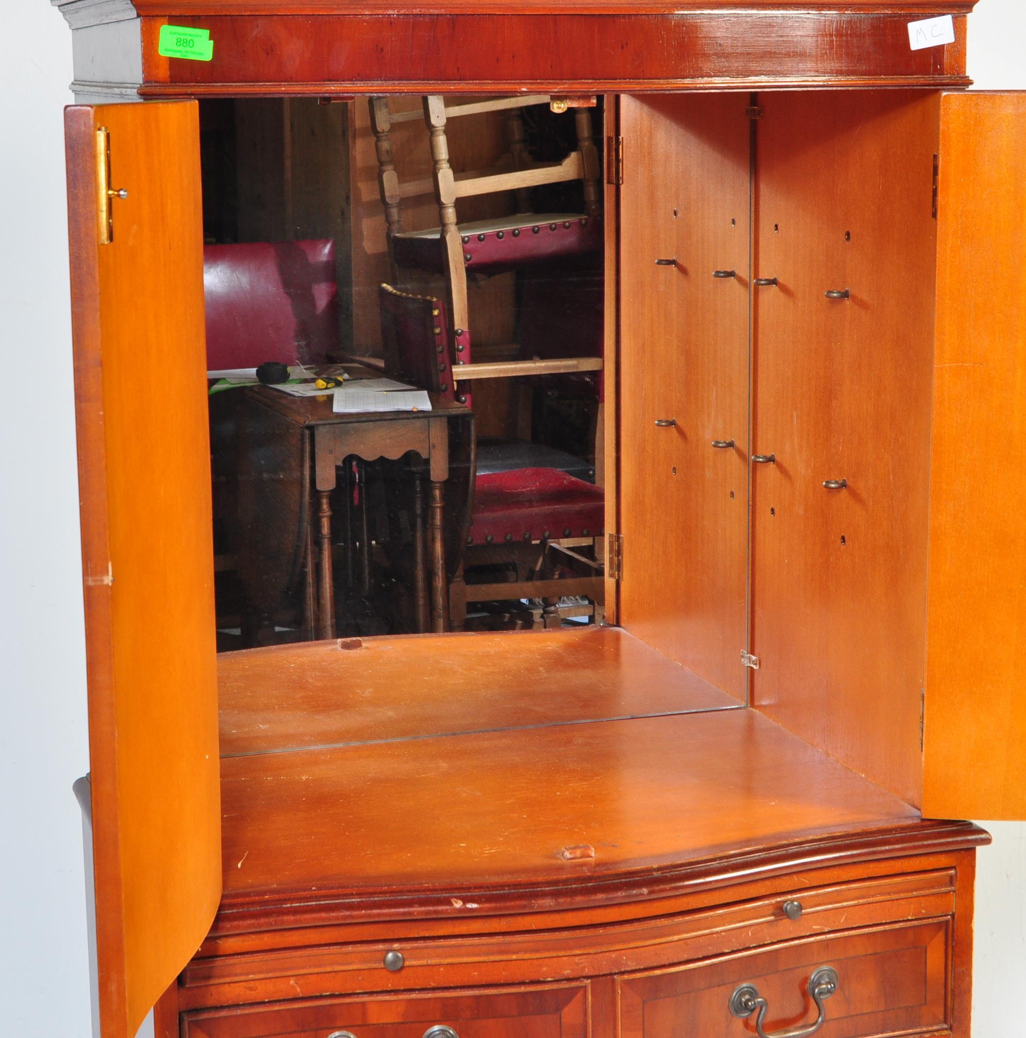 20TH CENTURY YEW AND MAHOGANY VENEER COCKTAIL CABINET - Image 4 of 5