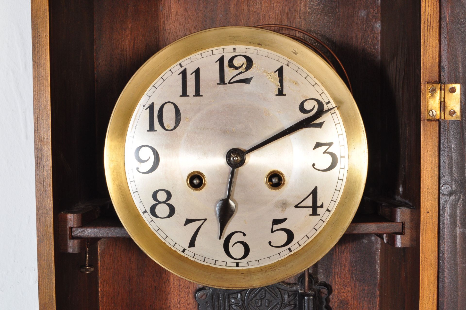 EARLY 20TH CENTURY 1920S OAK WALL CLOCK - Bild 3 aus 5