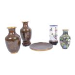 FOUR DECORATIVE MID CENTURY CLOISONNE VASES & ONE PLATE