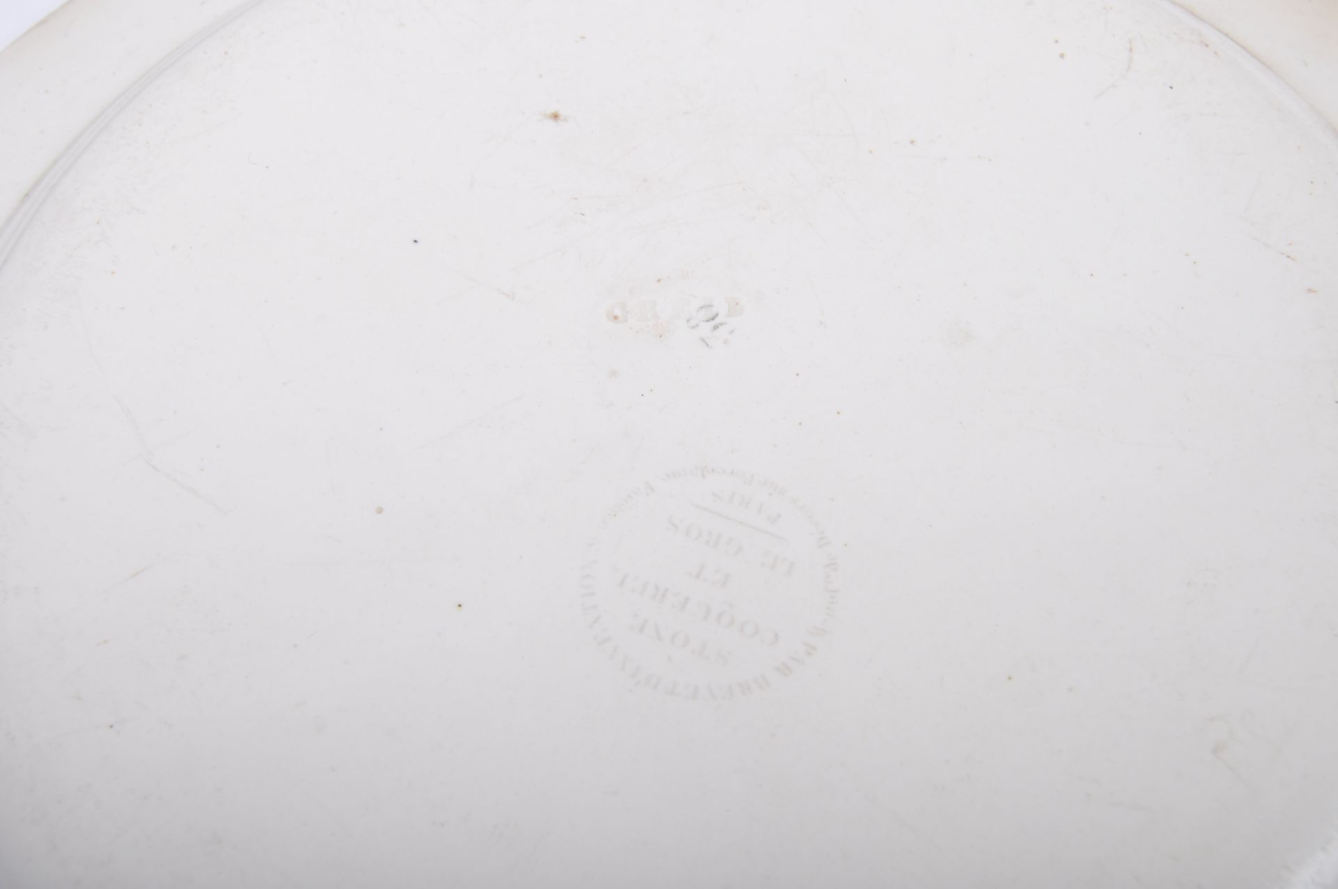 COLLECTION OF ASSORTED MONOCHROME GLAZED PLATES - Image 9 of 11