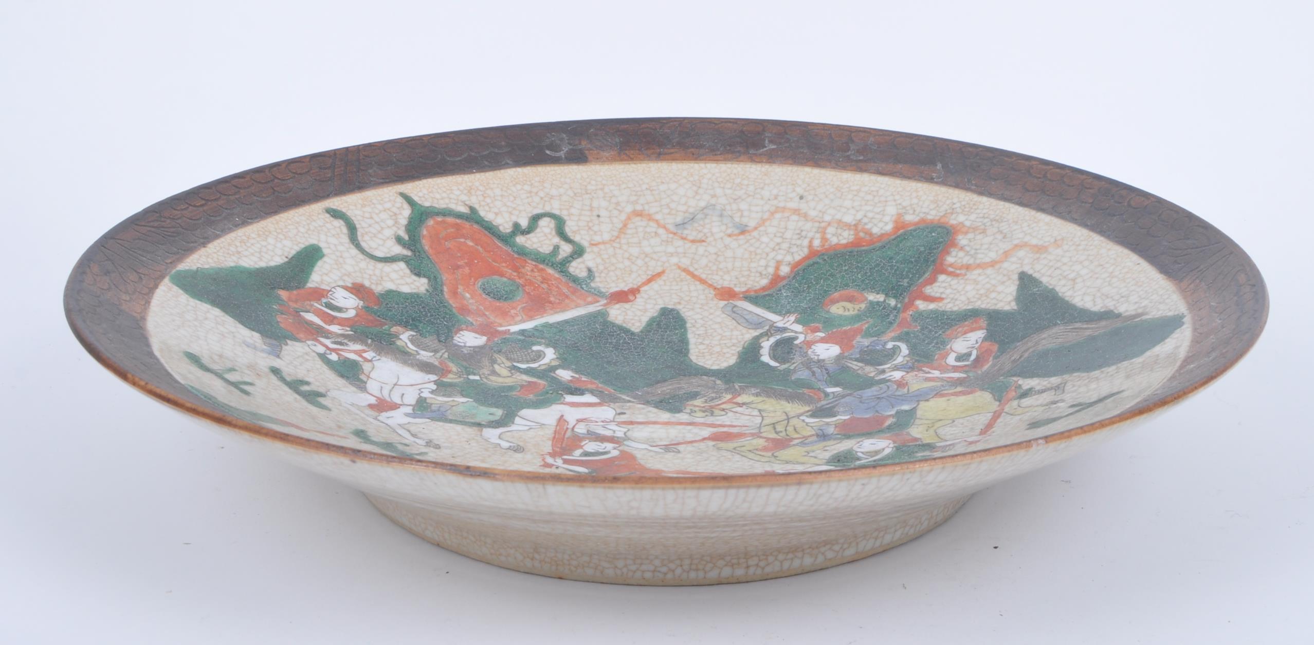 TWENTIETH CENTURY CHINESE CRACKLE GLAZE WARRIOR CHARGER - Image 5 of 8