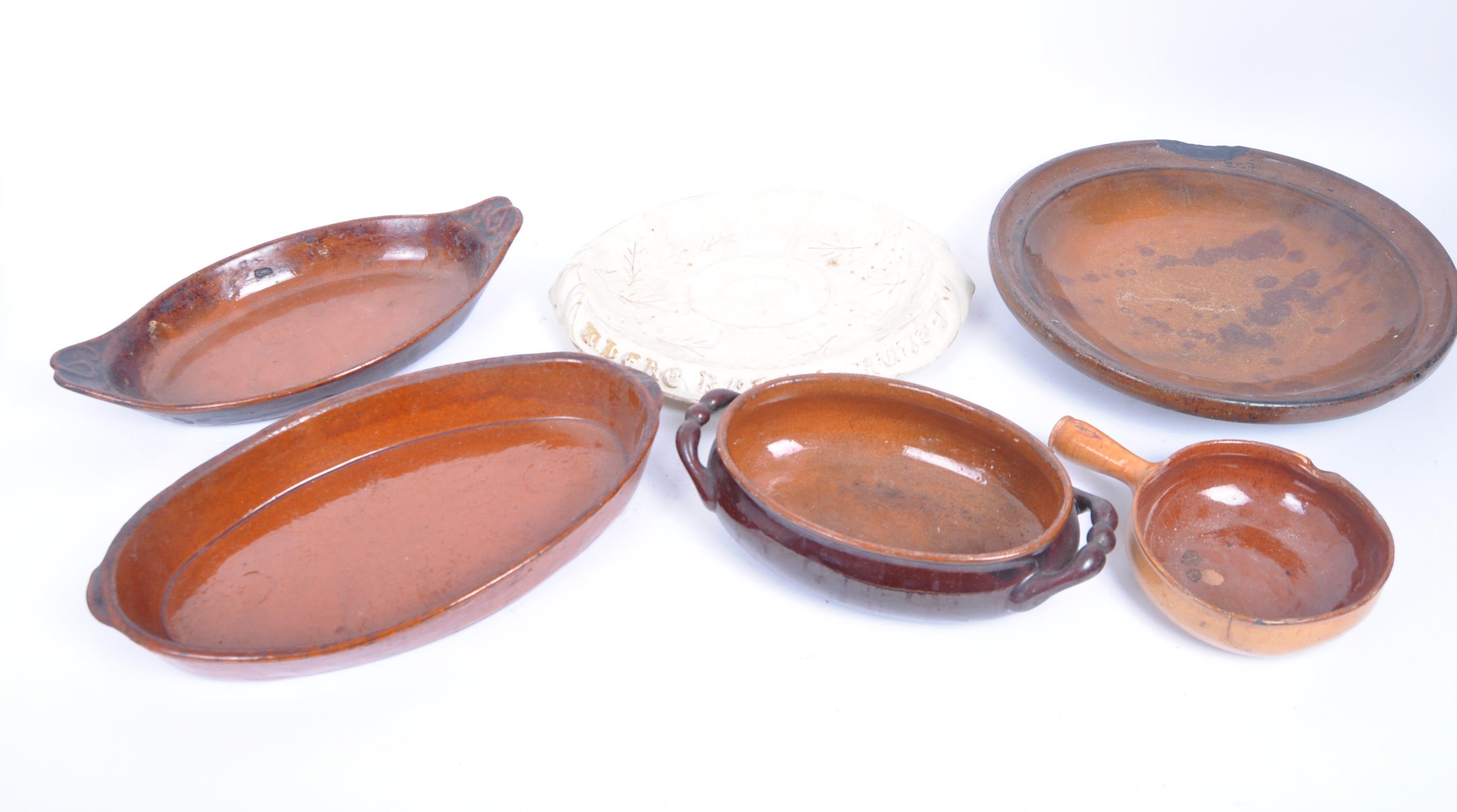 COLLECTION 20TH CENTURY GLAZED EARTHENWARES