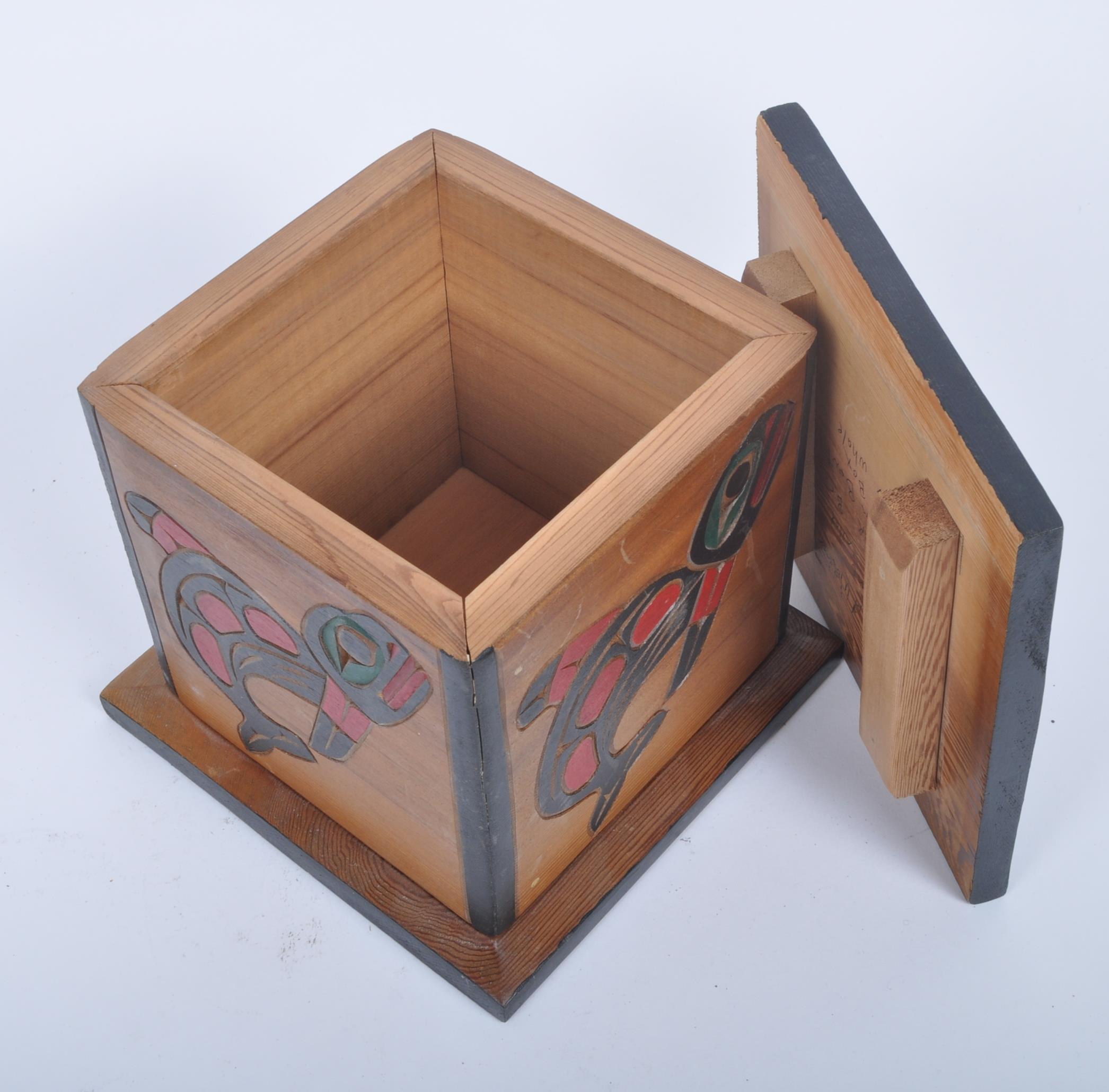 STEWART WEBBER RED CEDAR KWAKIUTL CANADIAN WHALE BOX - Image 4 of 5