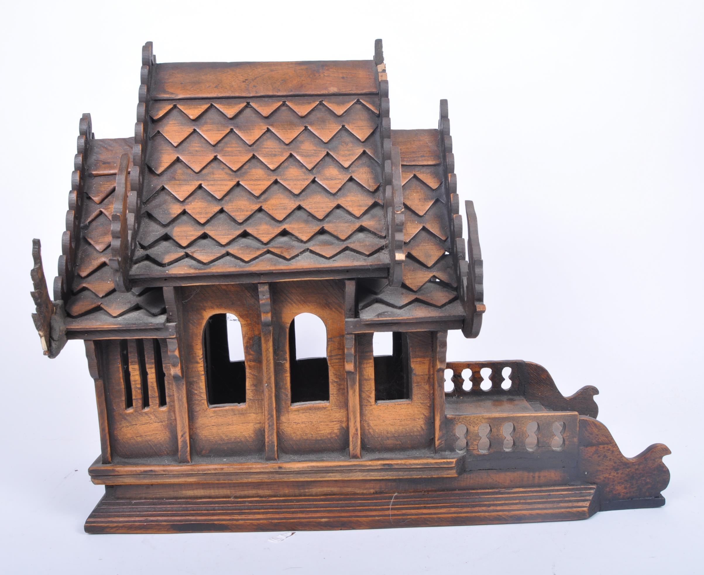 TEAK CHINESE - ASIATIC TEAK HAND MADE SPIRIT HOUSE MODEL - Image 2 of 5