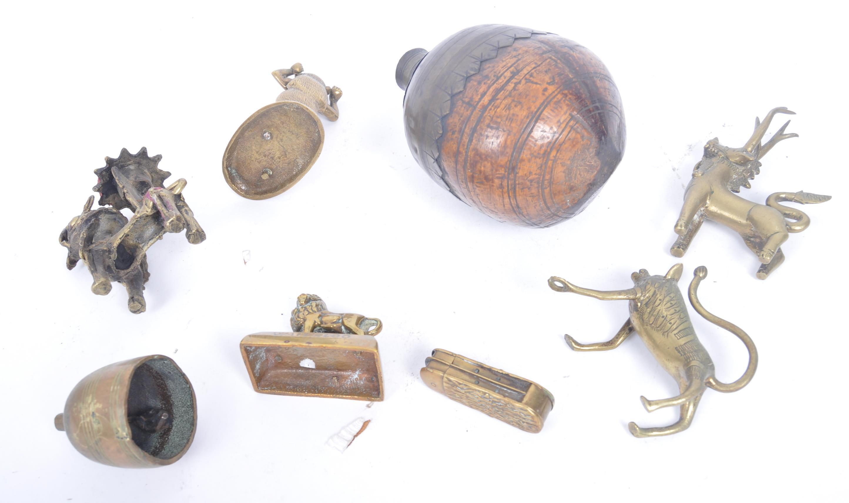 COLLECTION OF ASSORTED ANTIQUE & LATER BRASS ITEMS - Image 5 of 5