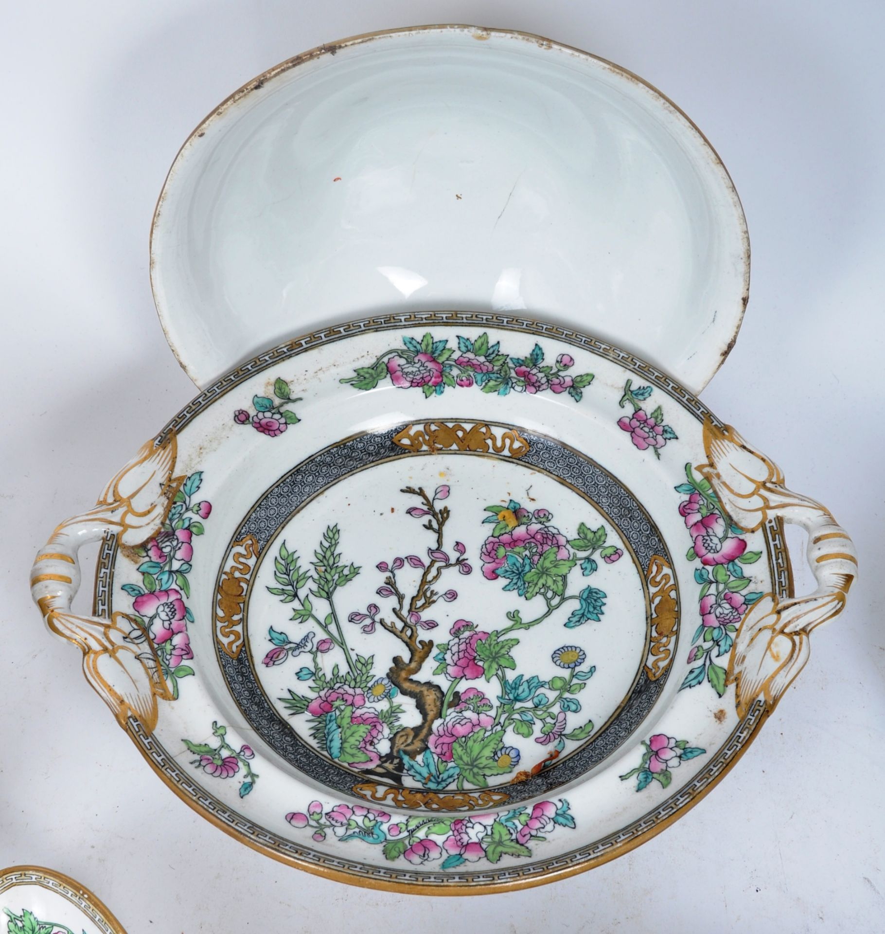 19TH CENTURY VICTORIAN MINTONS CHINA INDIAN TREE DINNER SVC - Image 4 of 7